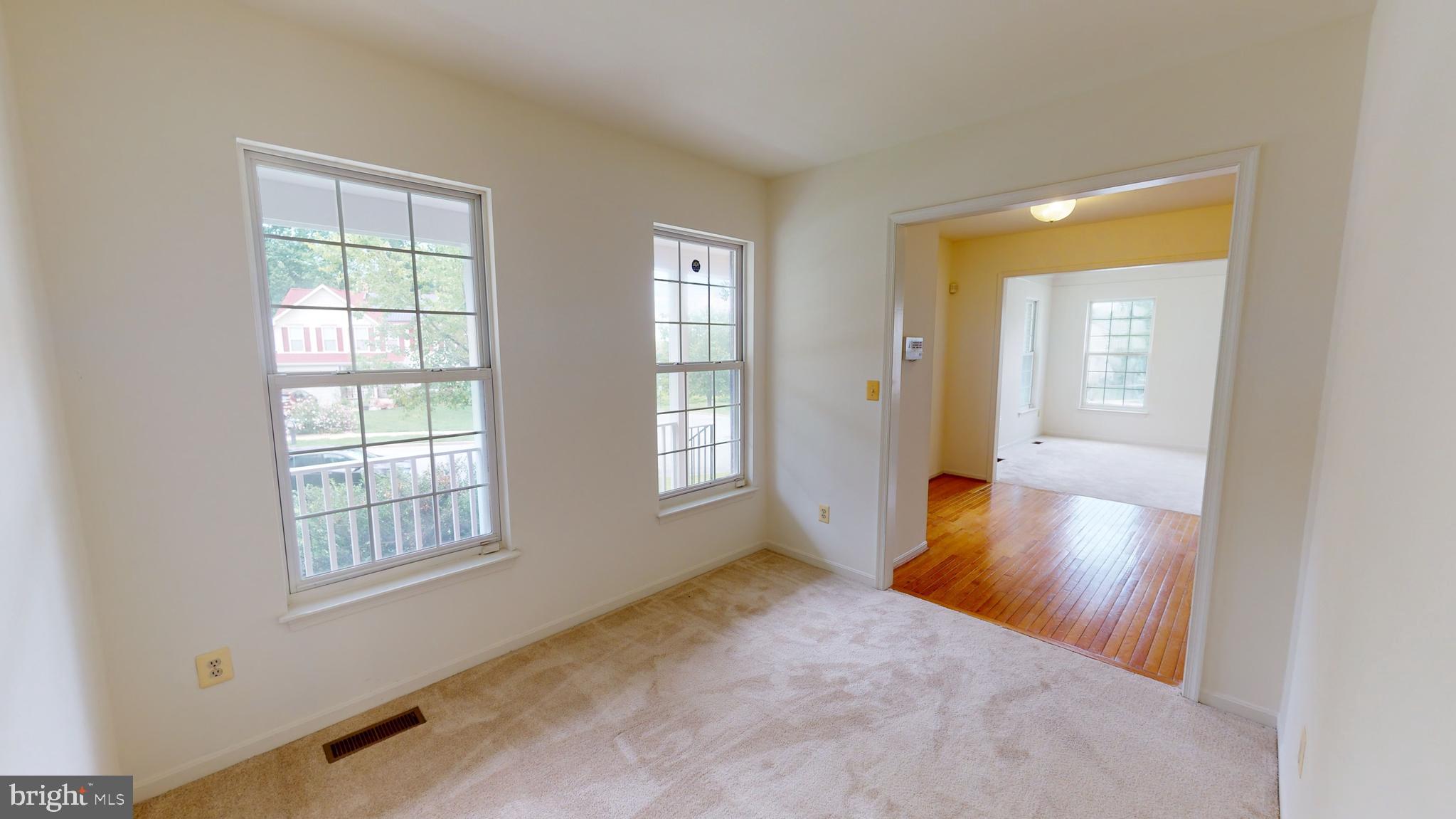 LARGO WOODS - Residential