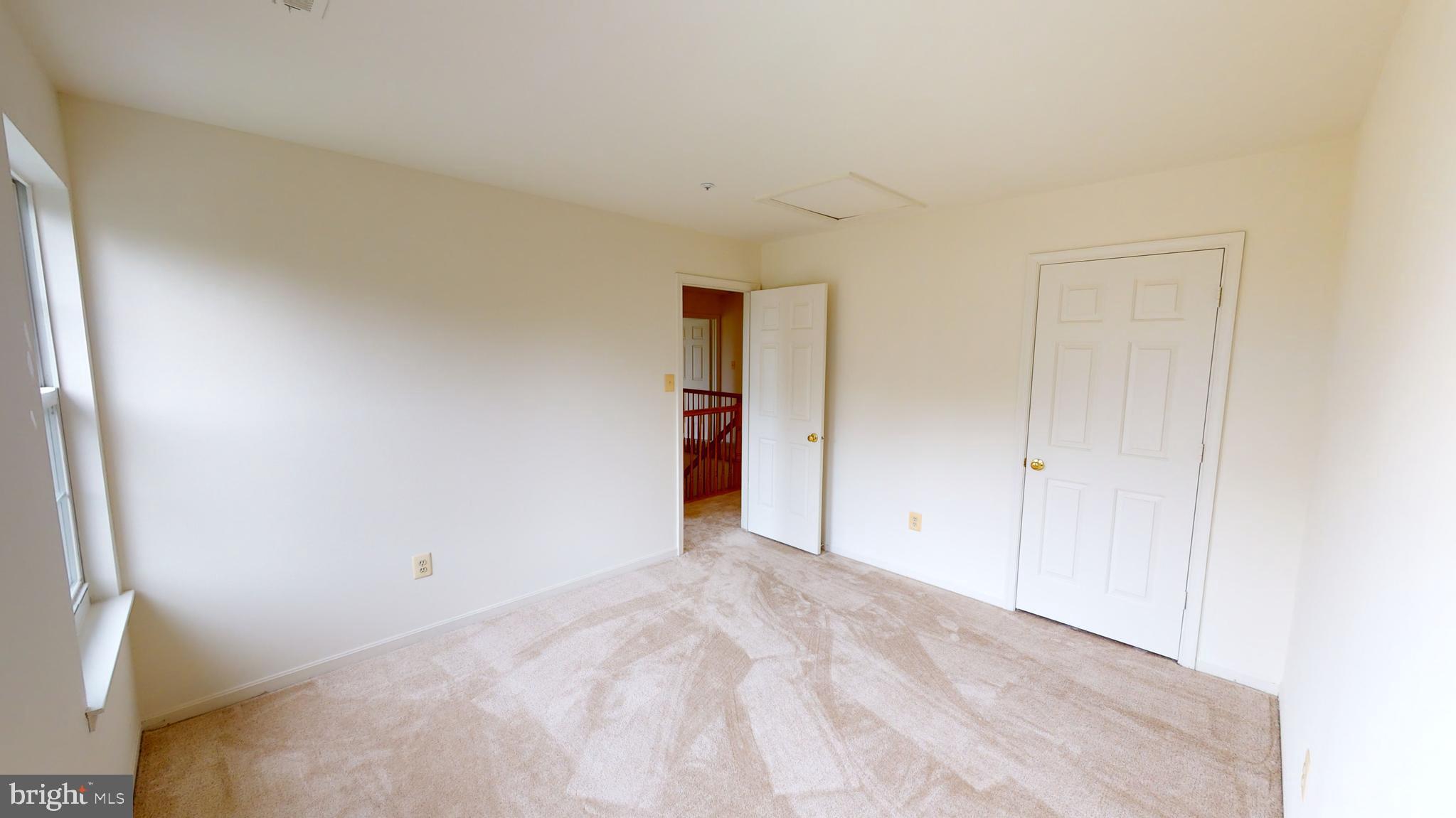 LARGO WOODS - Residential