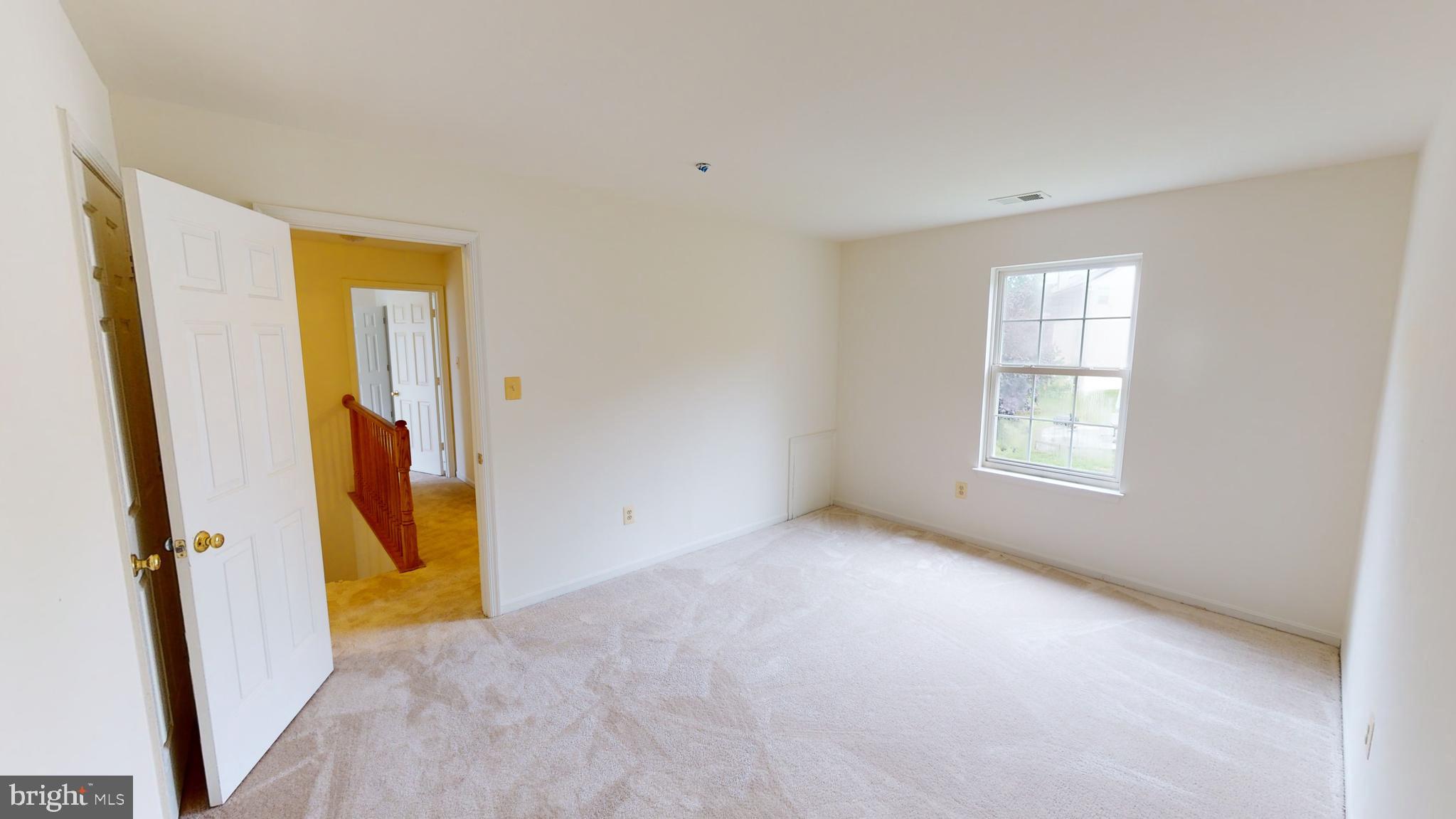 LARGO WOODS - Residential