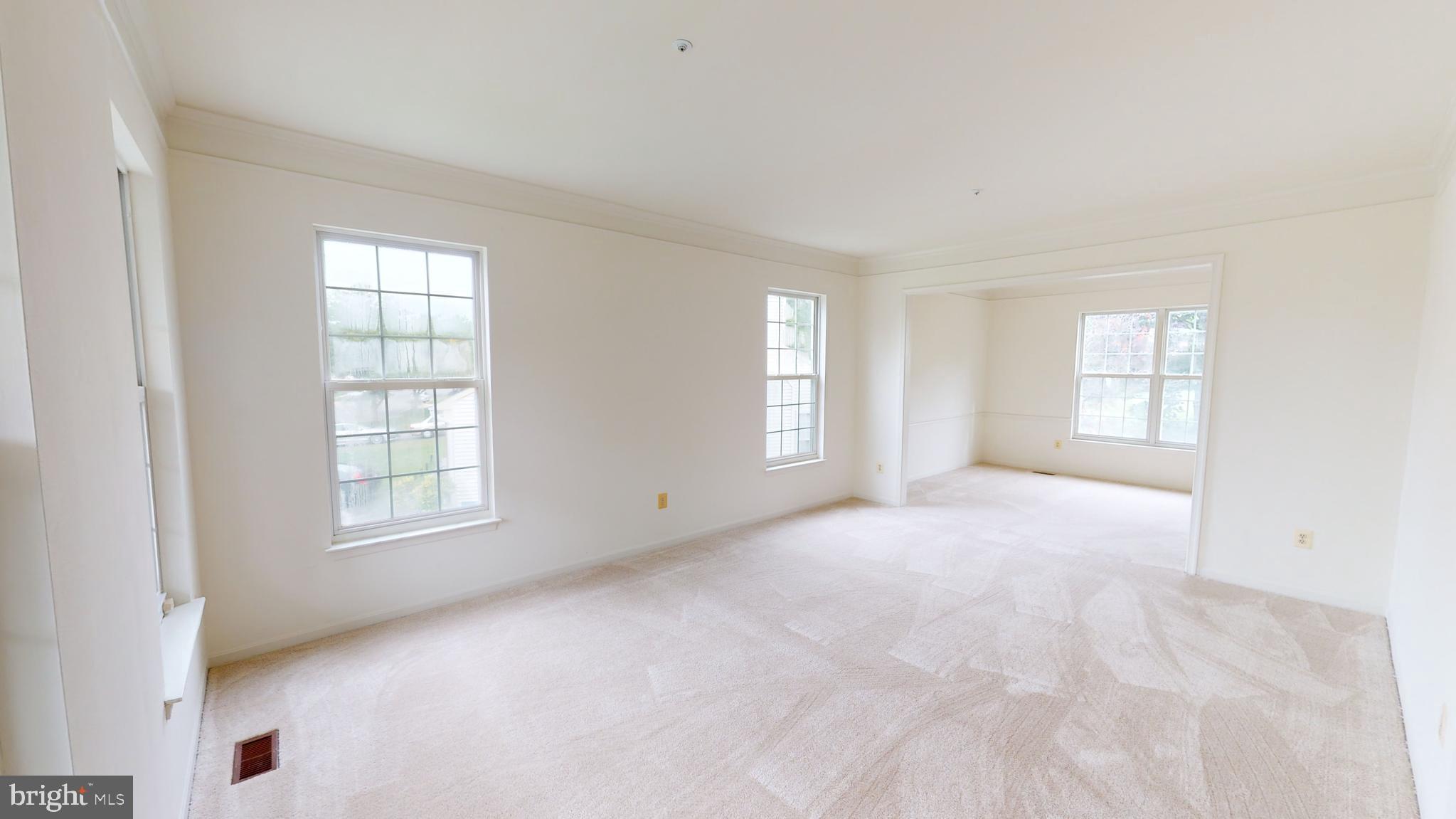 LARGO WOODS - Residential