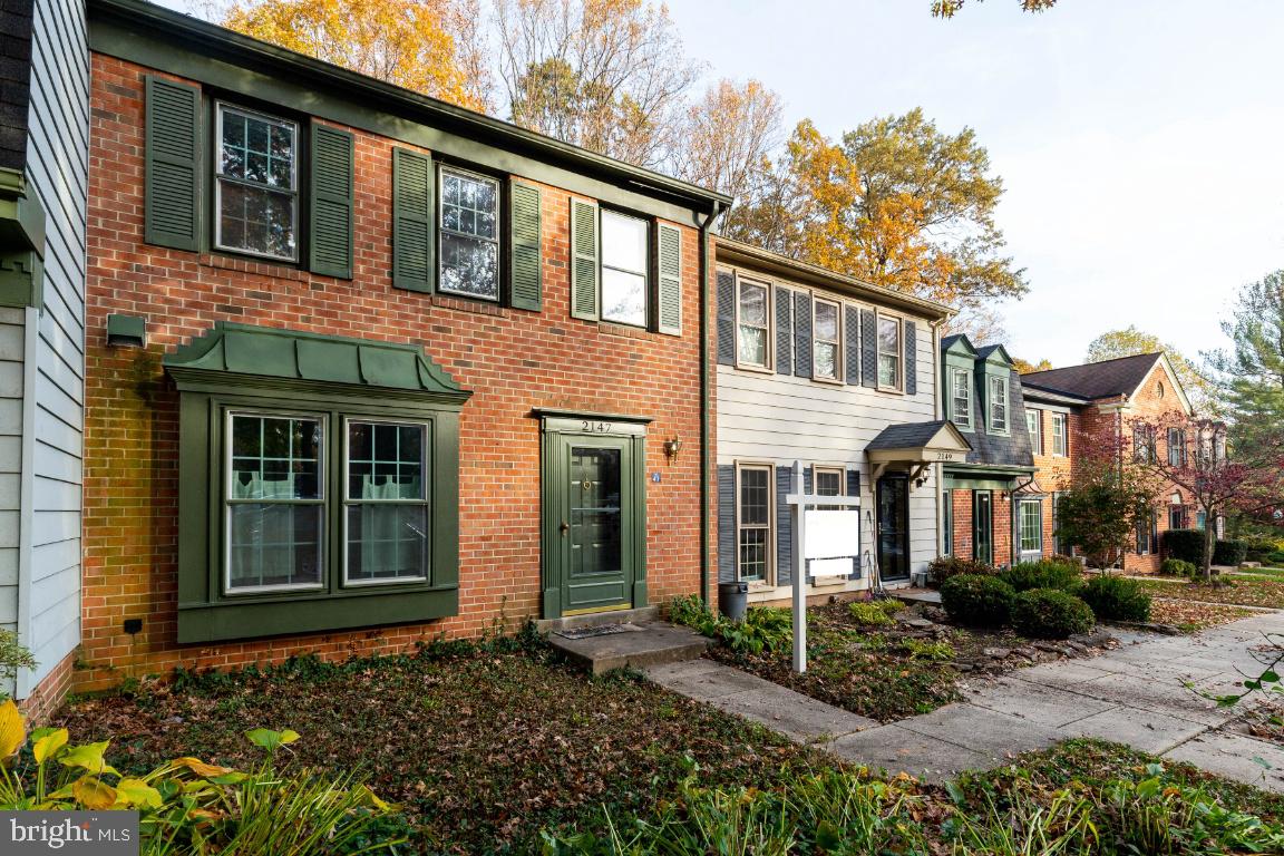 RESTON - Residential