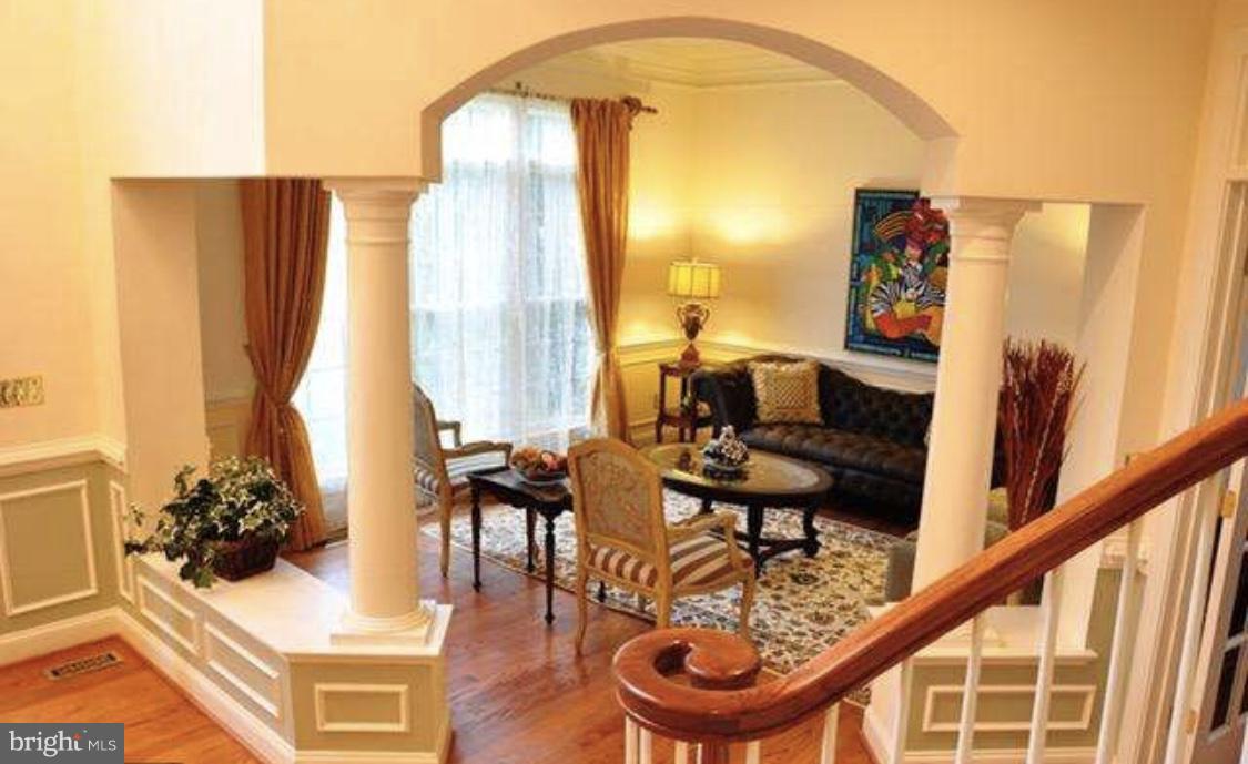 CARIS GLENNE - Residential Lease