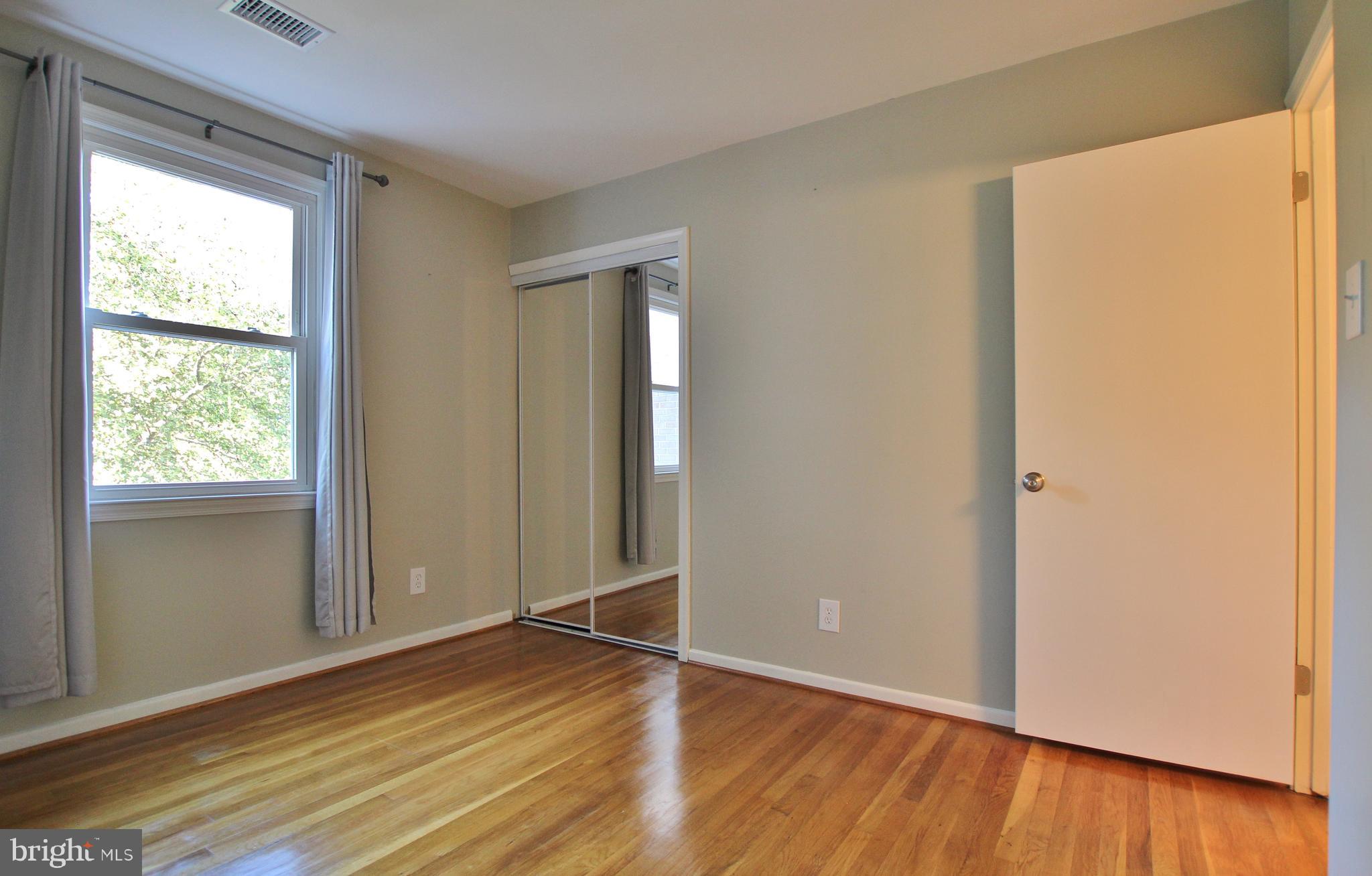 LAKE BRADDOCK - Residential Lease