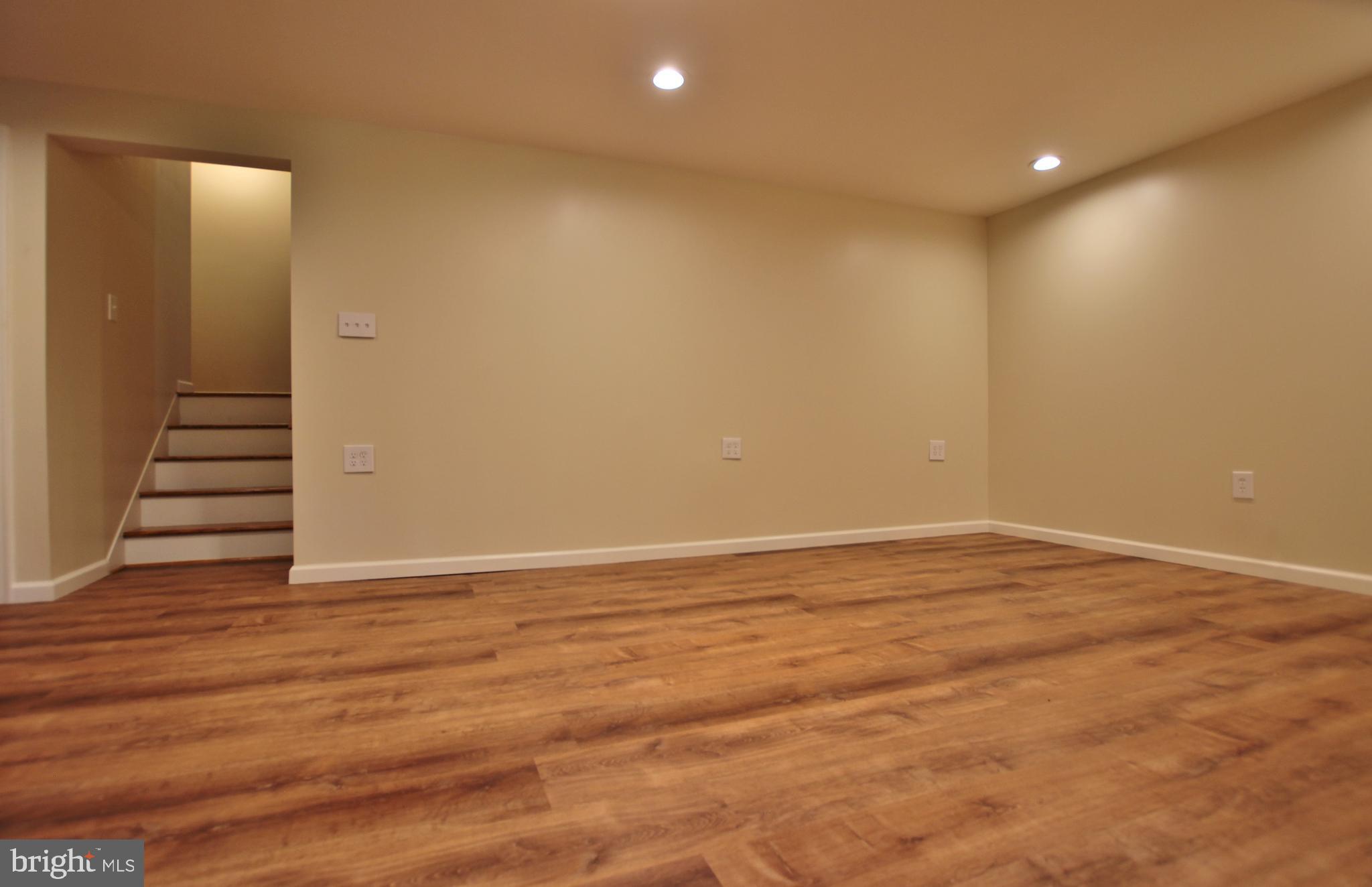 LAKE BRADDOCK - Residential Lease