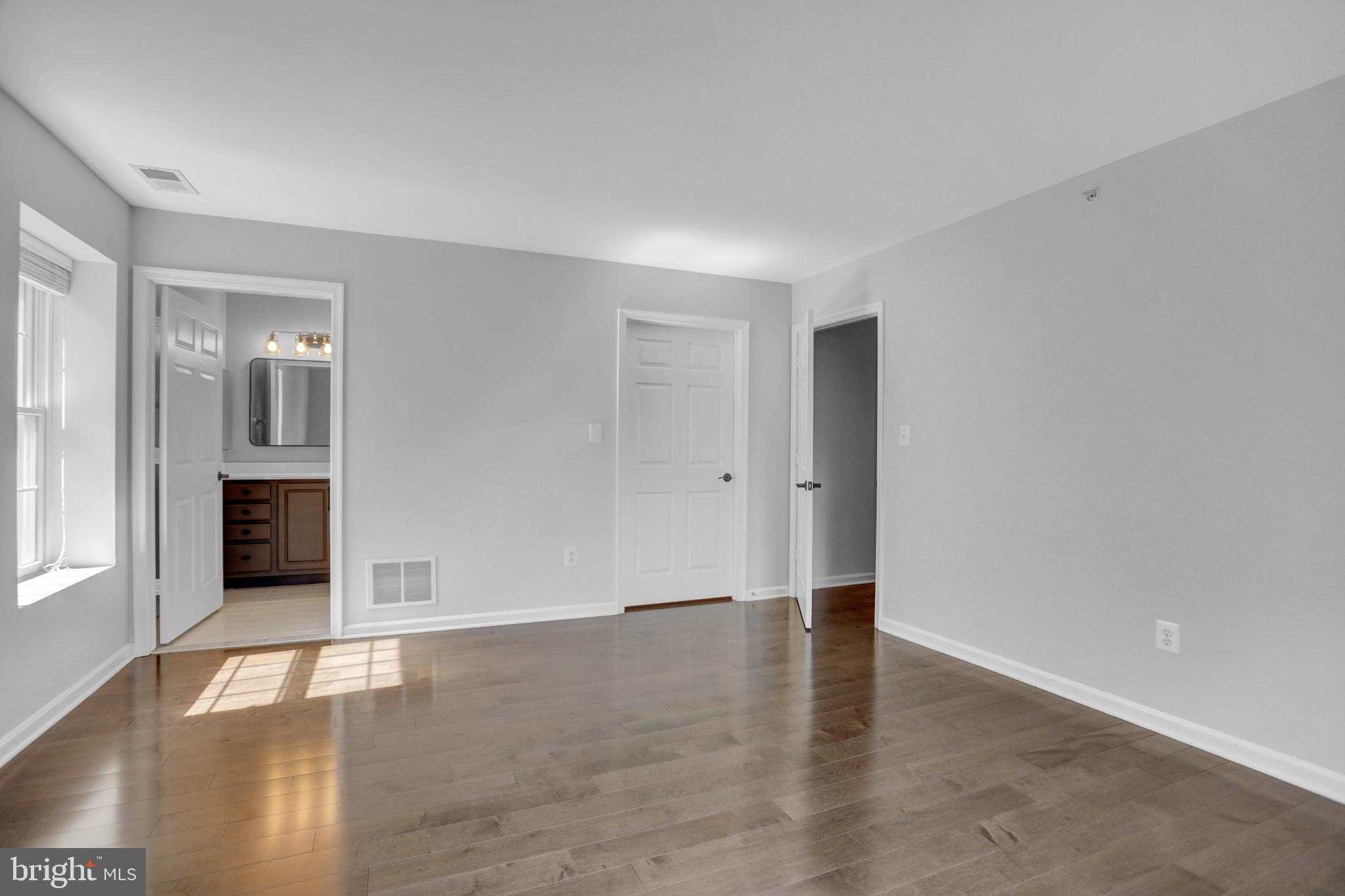 STRAFFAN CONDOS - Residential