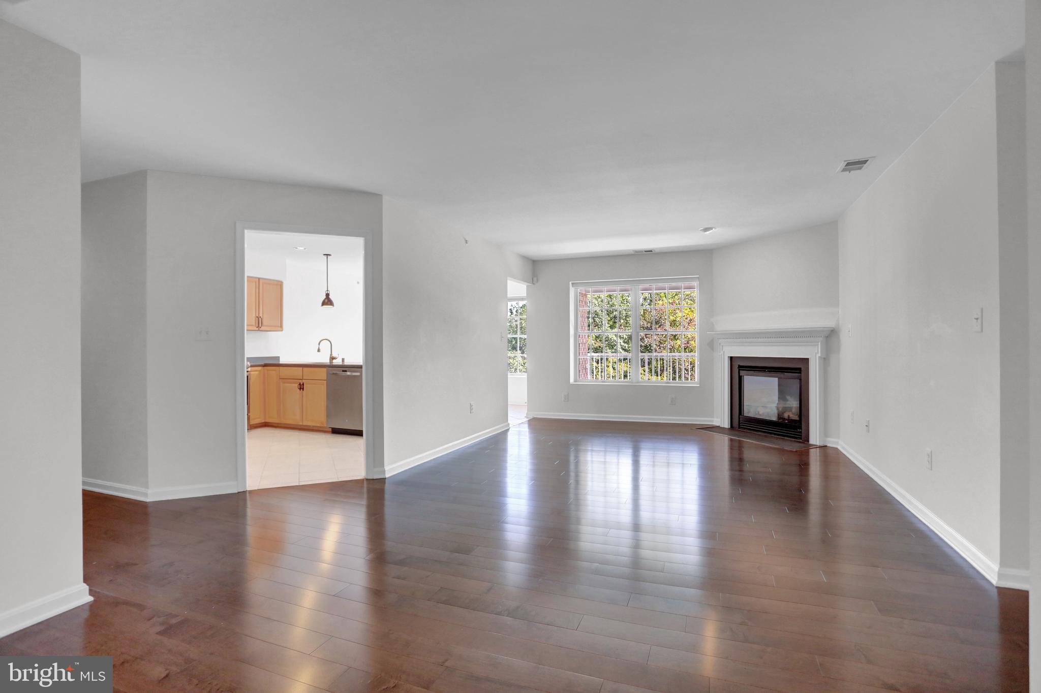 STRAFFAN CONDOS - Residential