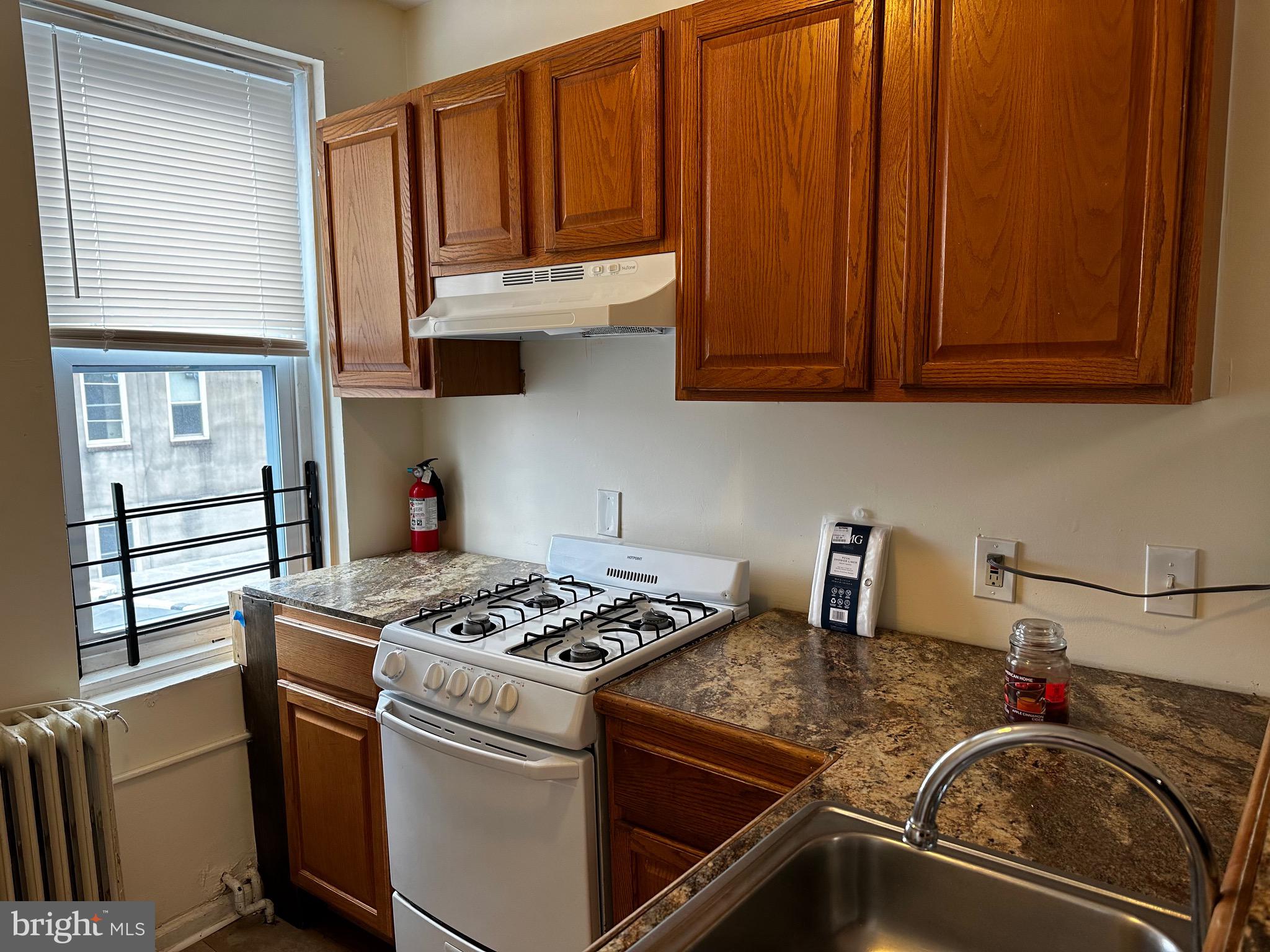 MADISON PARK HISTORIC DISTRICT - Residential Lease