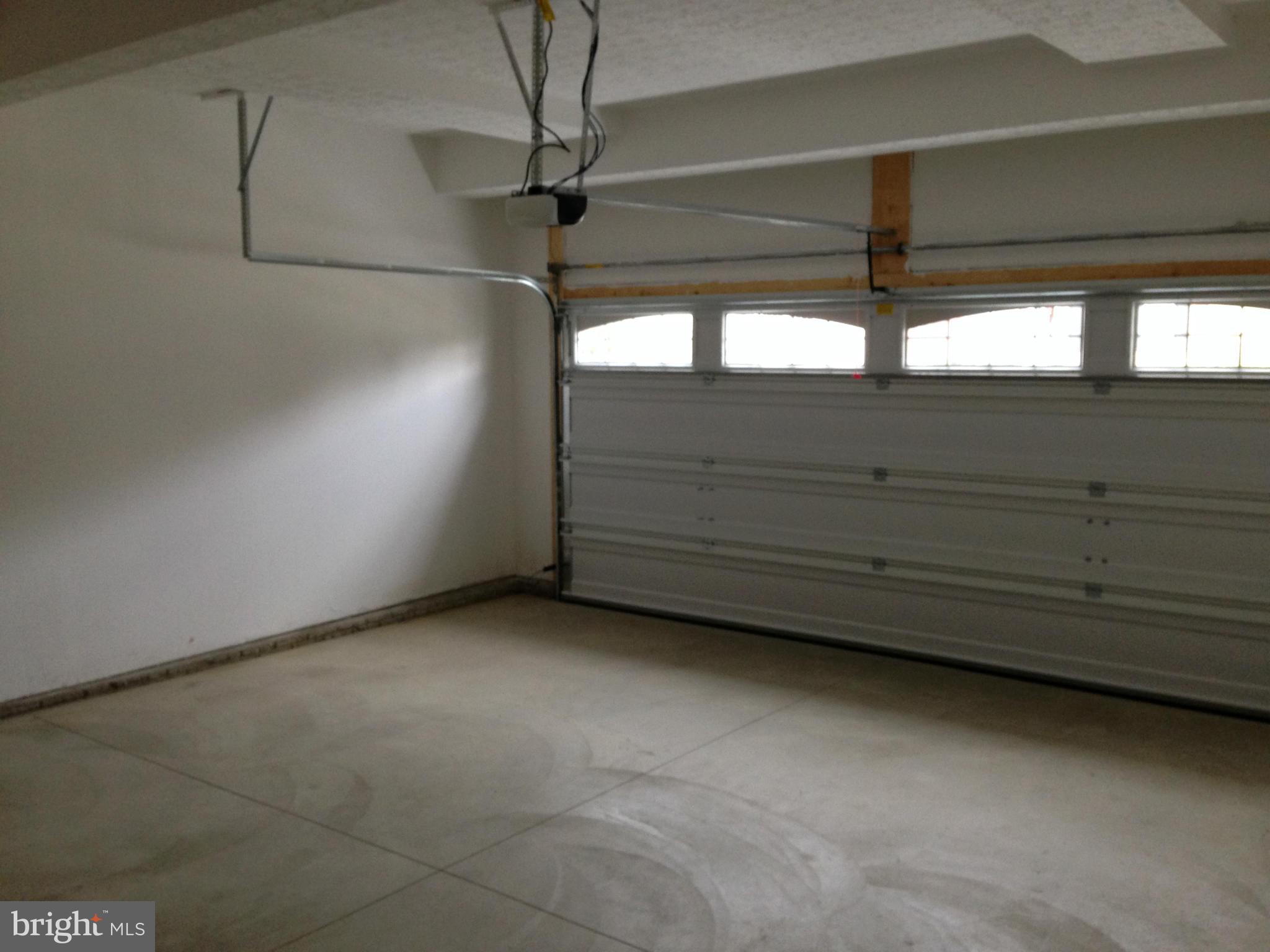 SCENIC MANOR - Residential