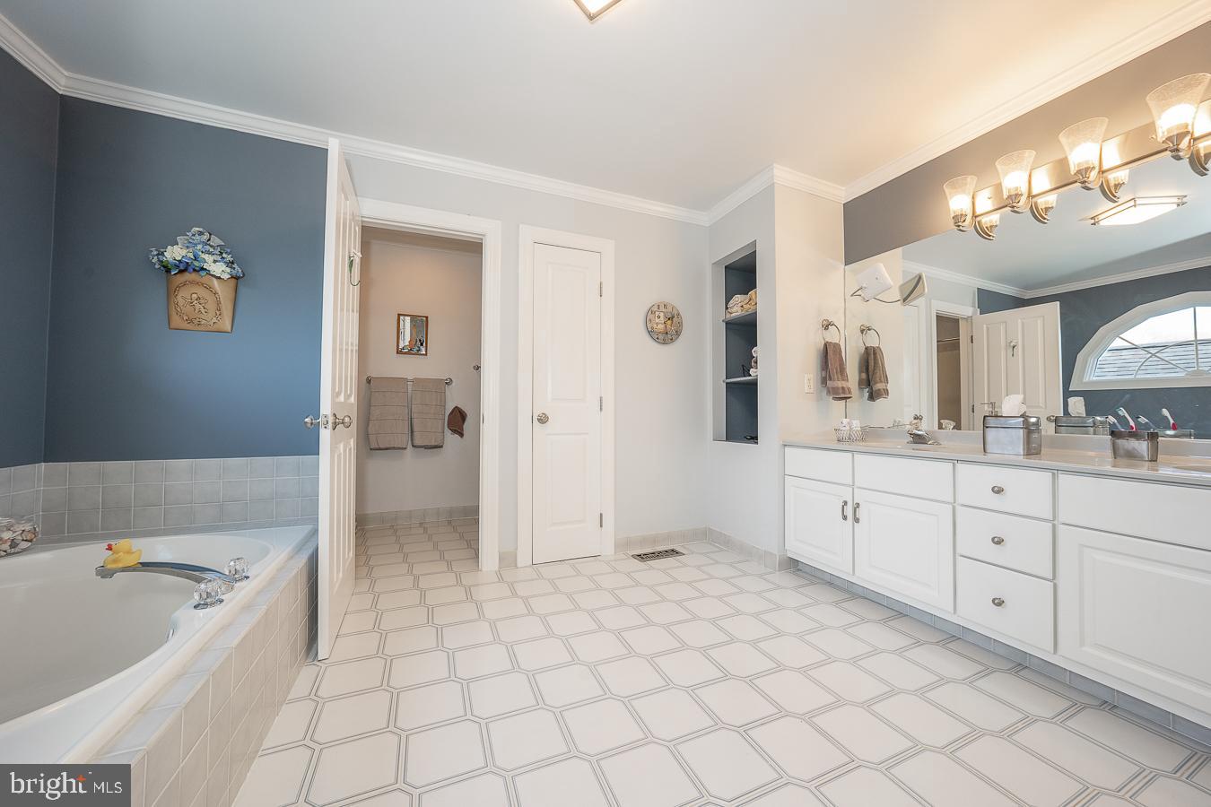 ROYALWOOD ESTATES - Residential