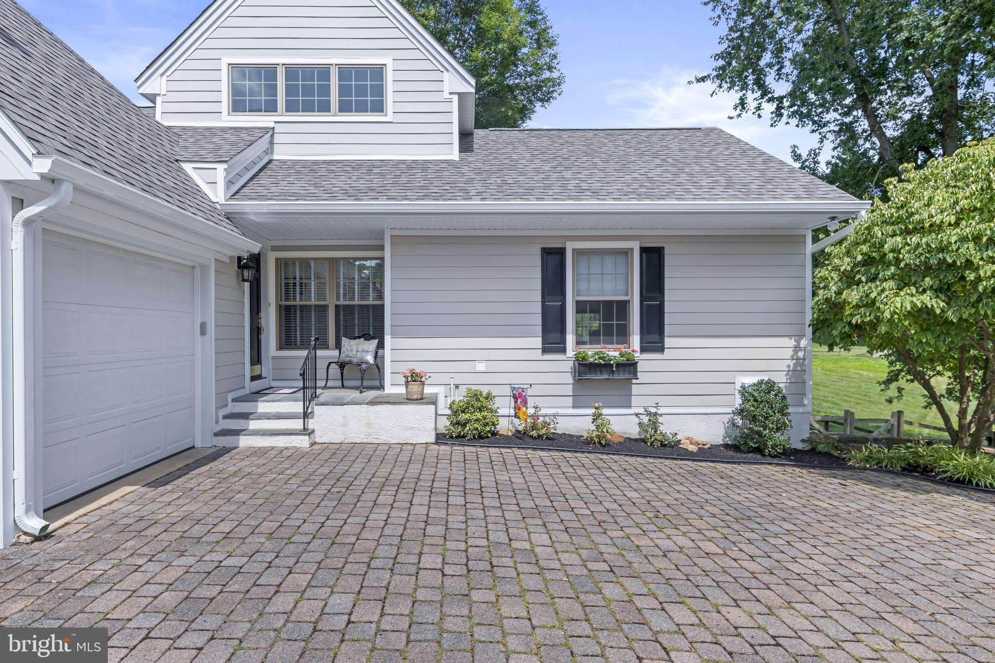 ROYALWOOD ESTATES - Residential