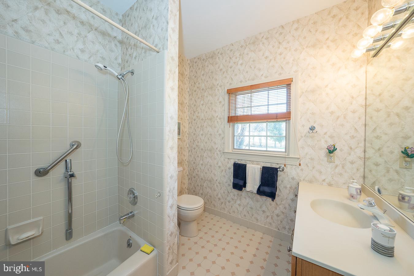 ROYALWOOD ESTATES - Residential