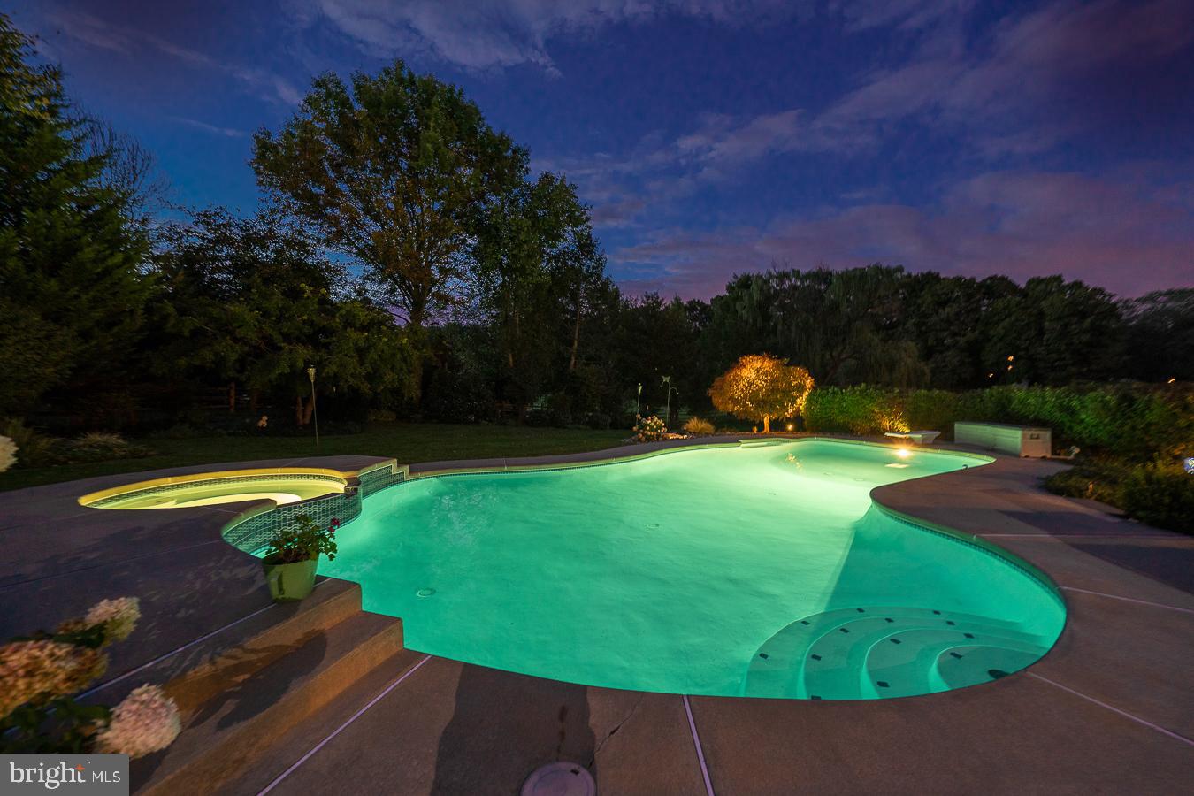 ROYALWOOD ESTATES - Residential