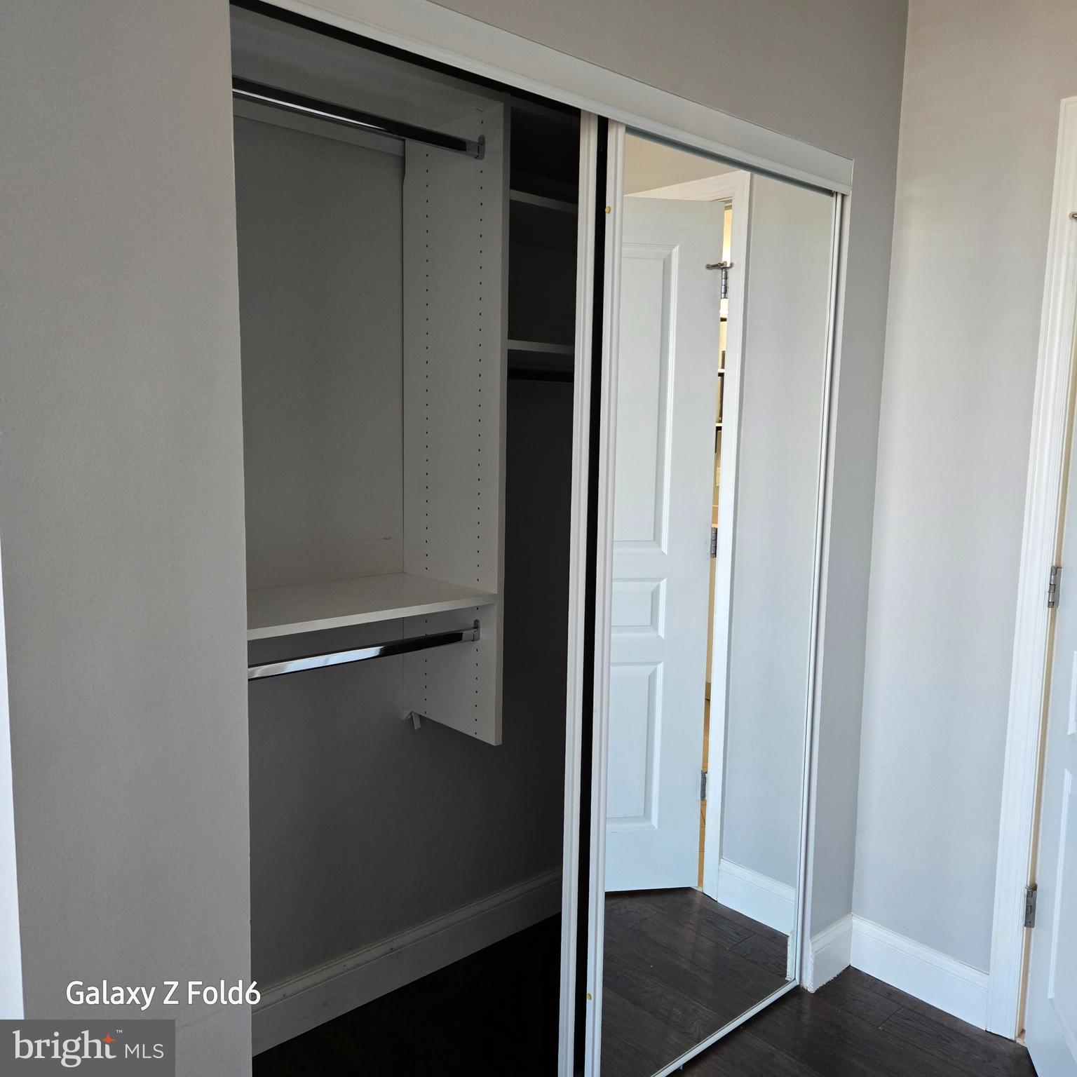 MIDTOWN ALEXANDRIA STATION CONDOMINIUM - Residential Lease