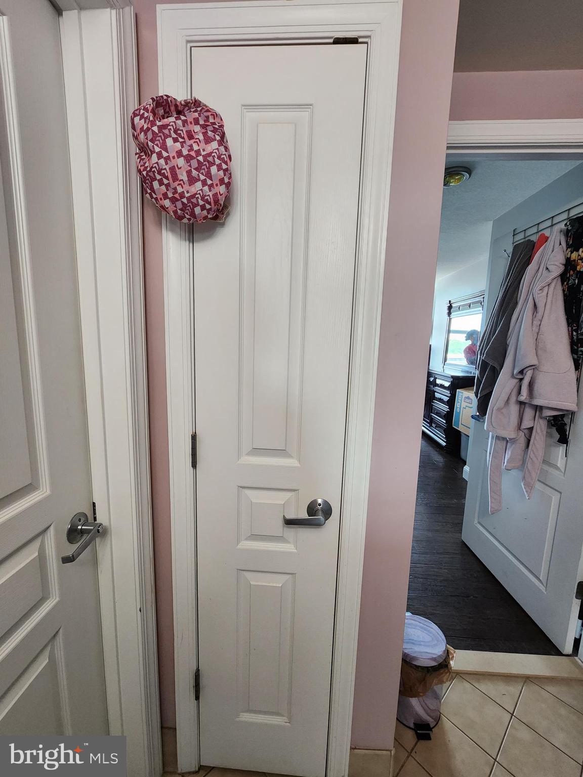 MIDTOWN ALEXANDRIA STATION CONDOMINIUM - Residential Lease