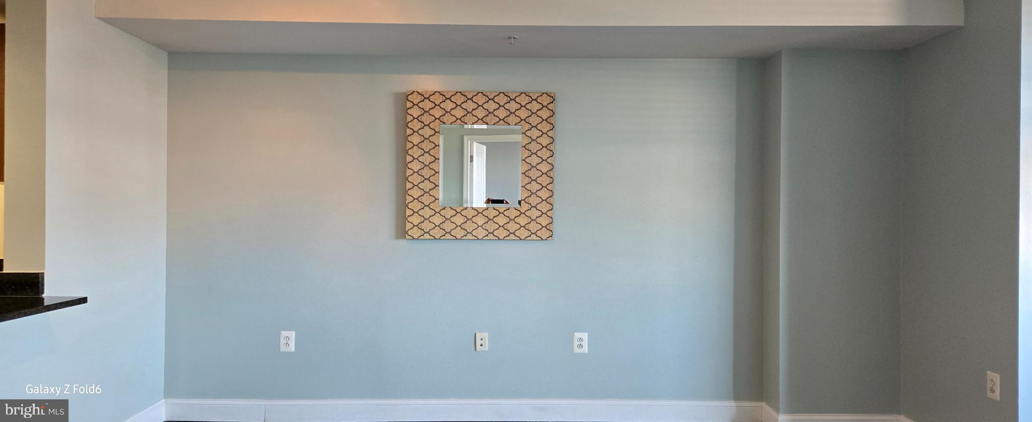 MIDTOWN ALEXANDRIA STATION CONDOMINIUM - Residential Lease