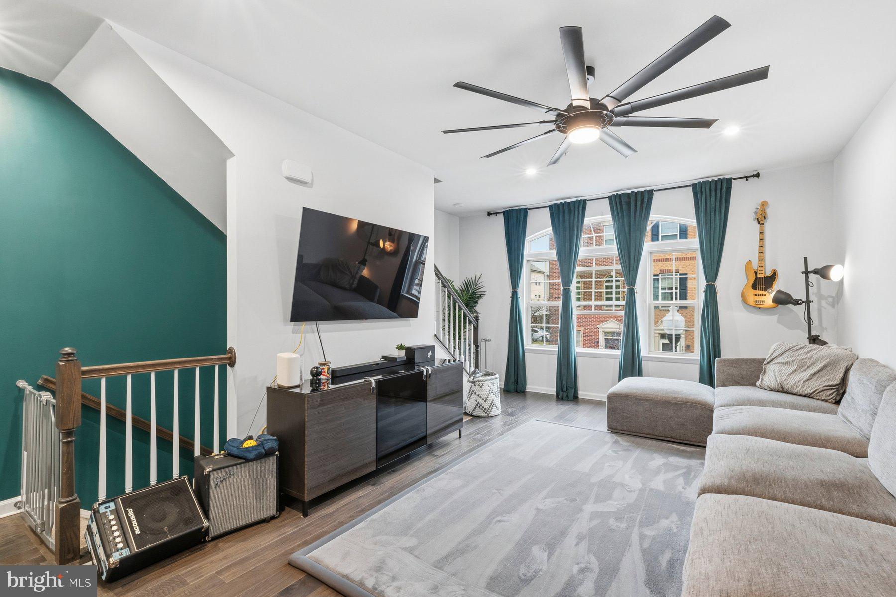 OLDHAM CROSSING - Residential