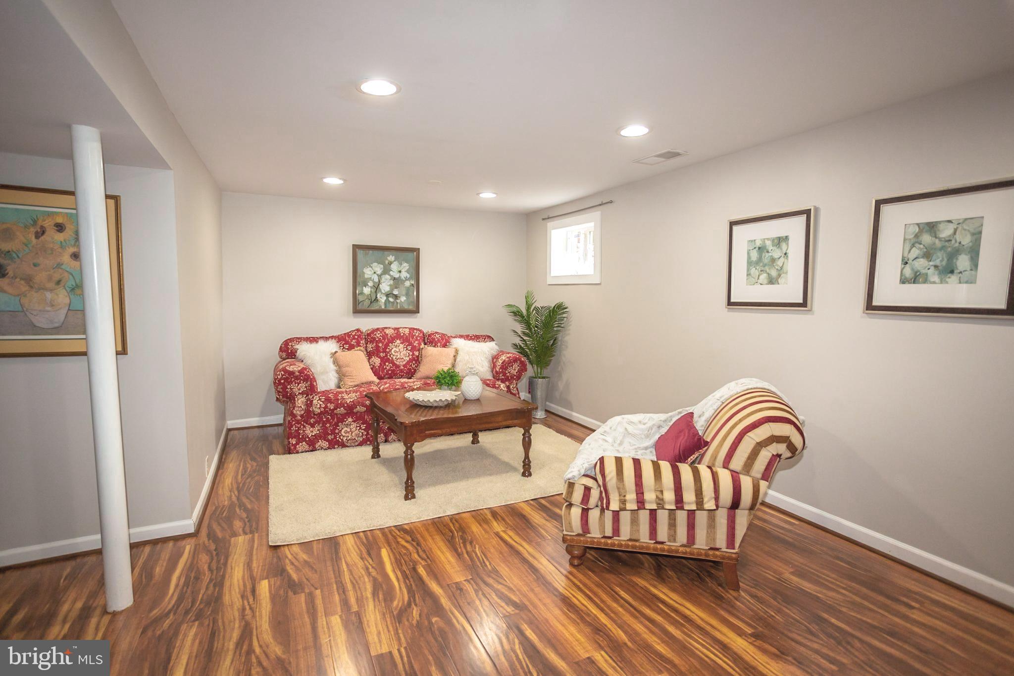 DEEPWOOD - Residential