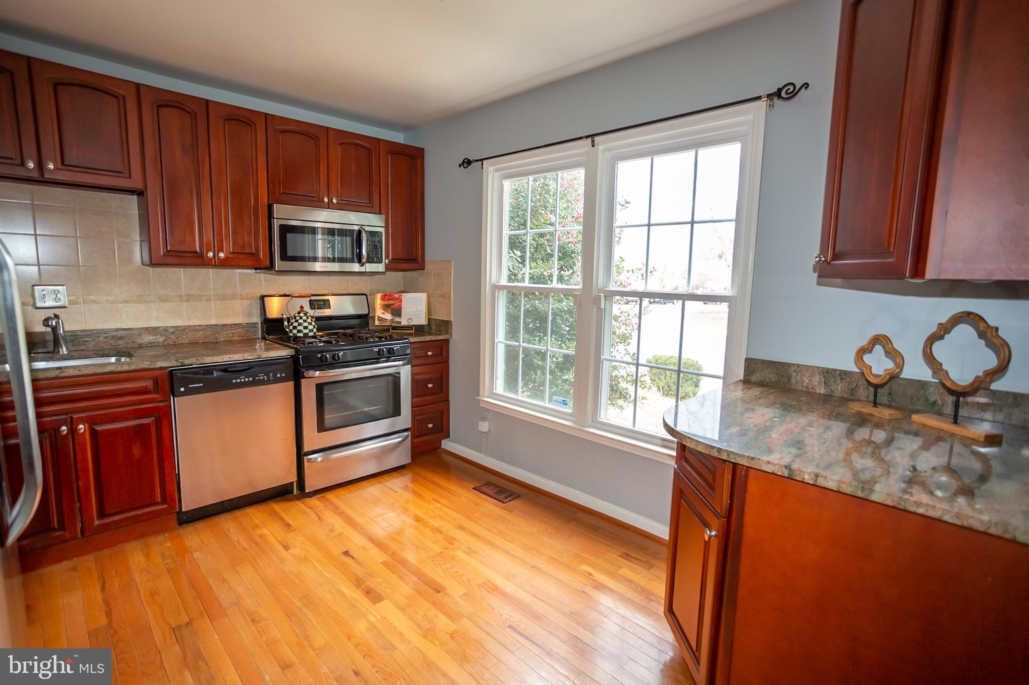 DEEPWOOD - Residential