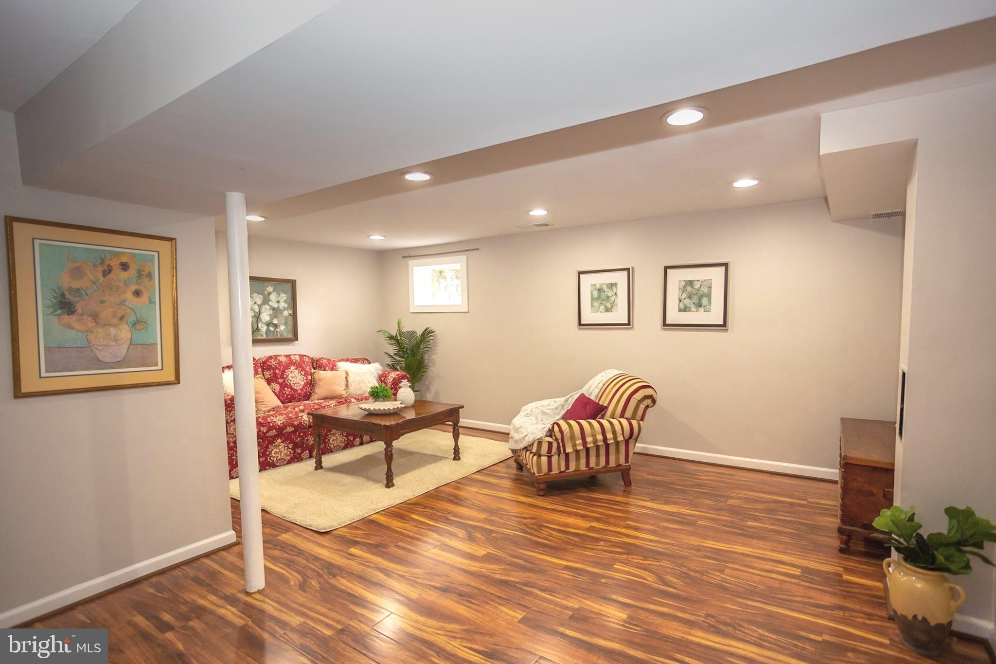 DEEPWOOD - Residential