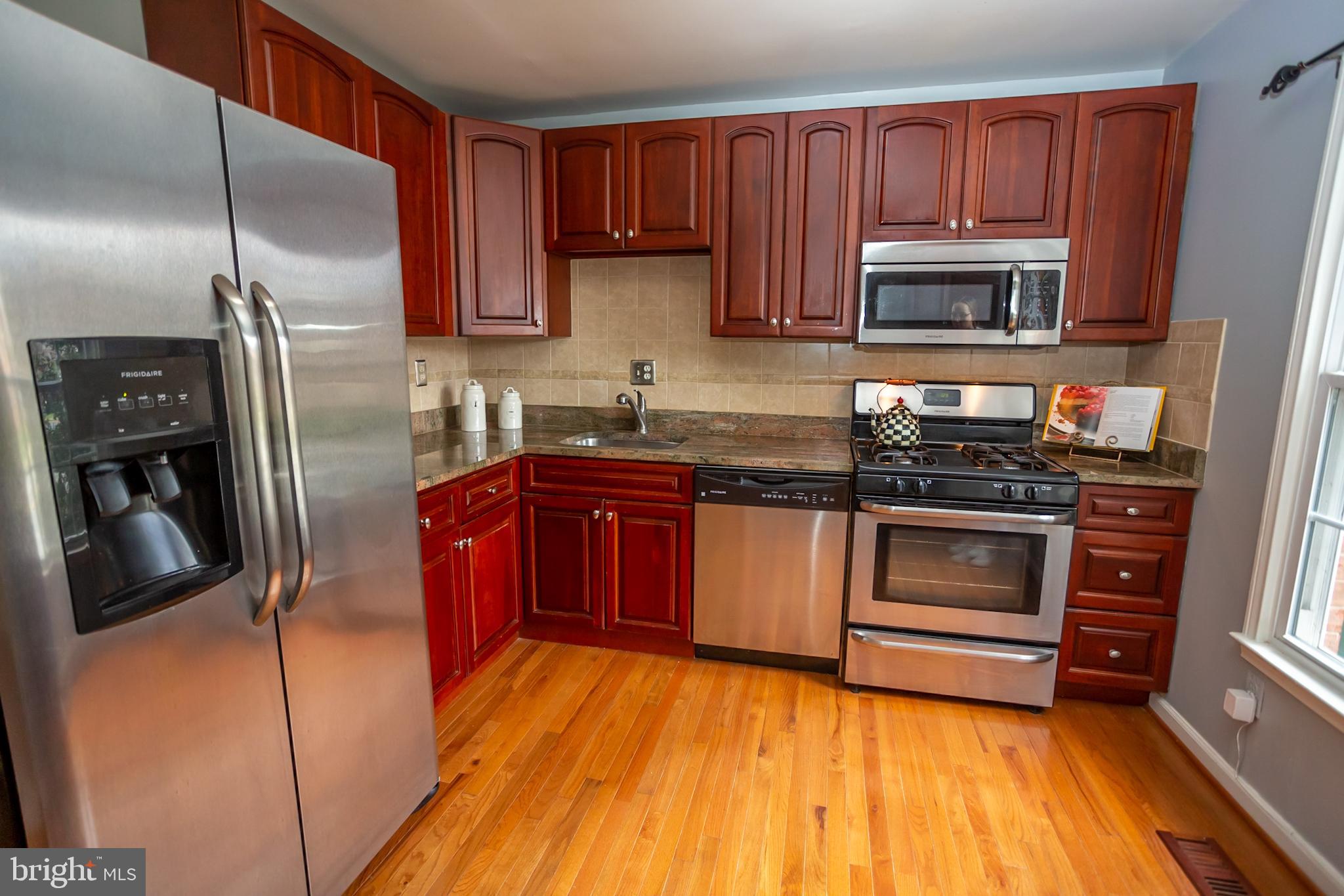 DEEPWOOD - Residential