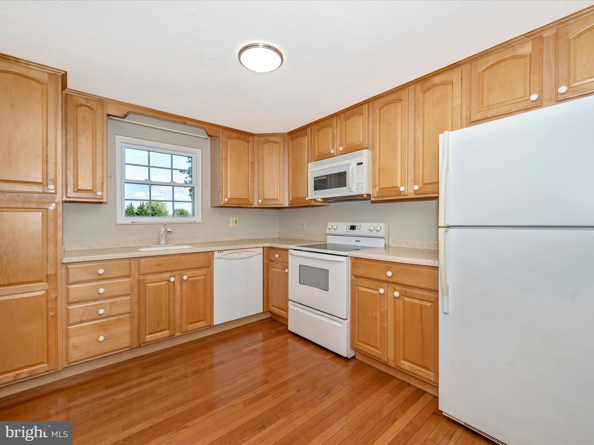 HILLCREST ORCHARDS - Residential