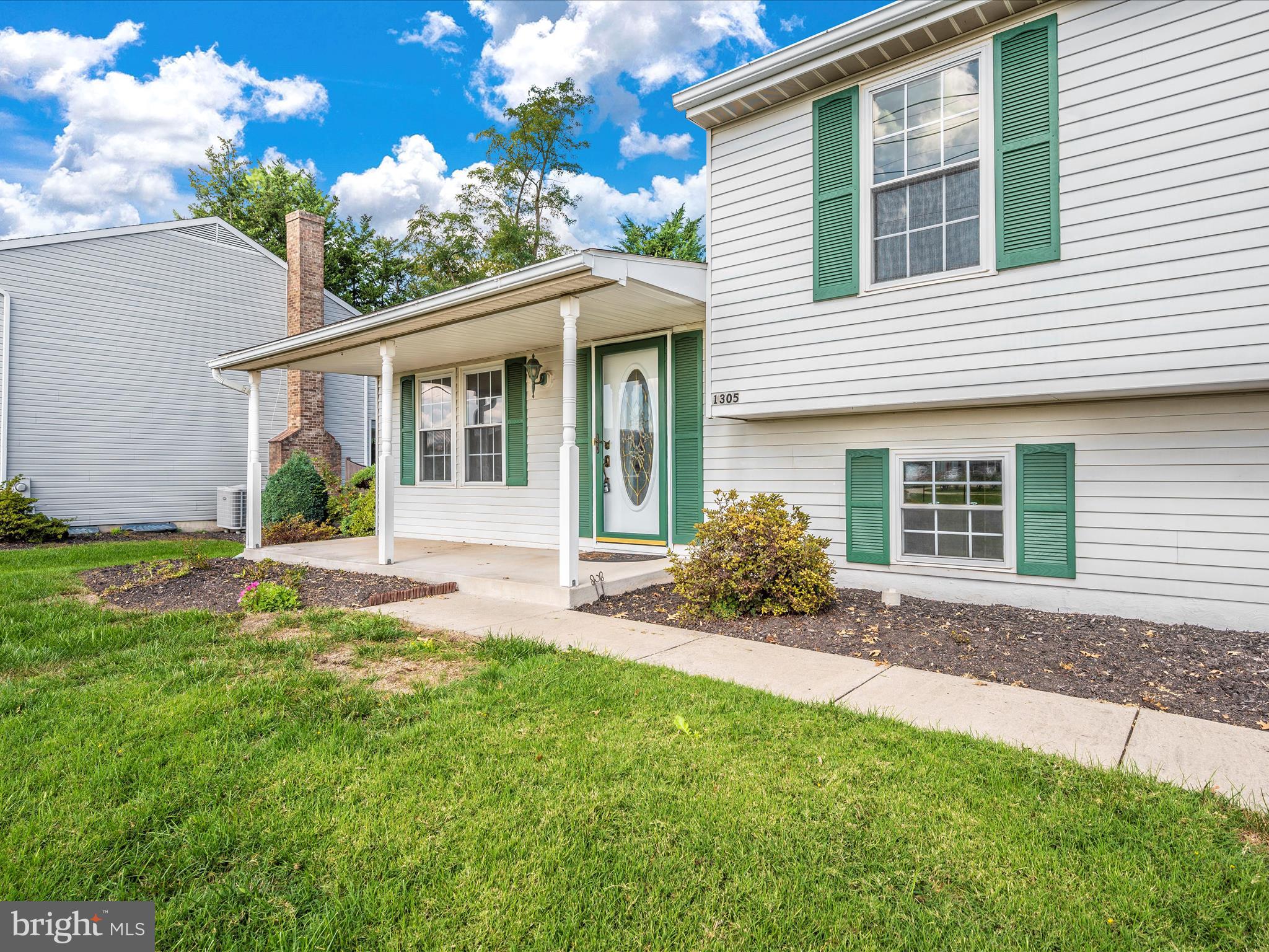 HILLCREST ORCHARDS - Residential