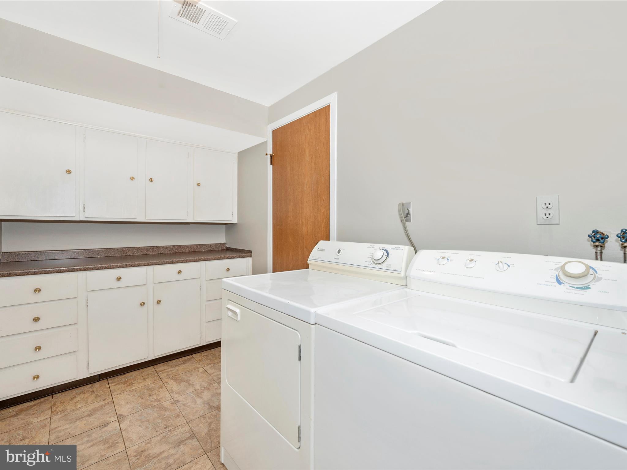 HILLCREST ORCHARDS - Residential