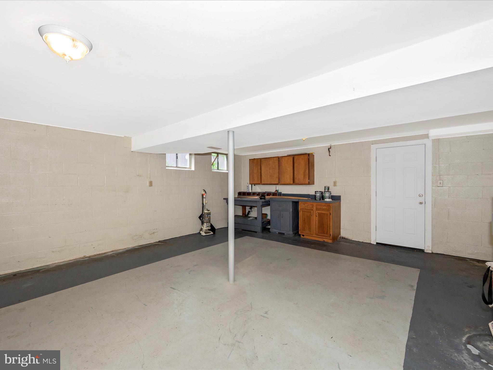 HILLCREST ORCHARDS - Residential