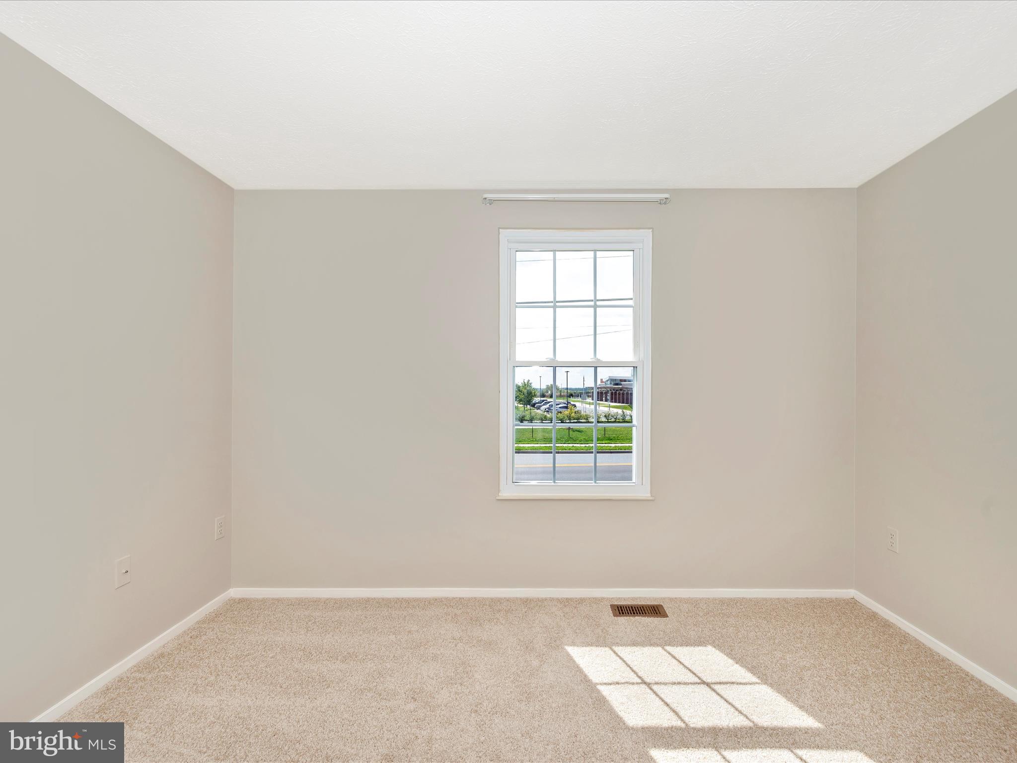 HILLCREST ORCHARDS - Residential