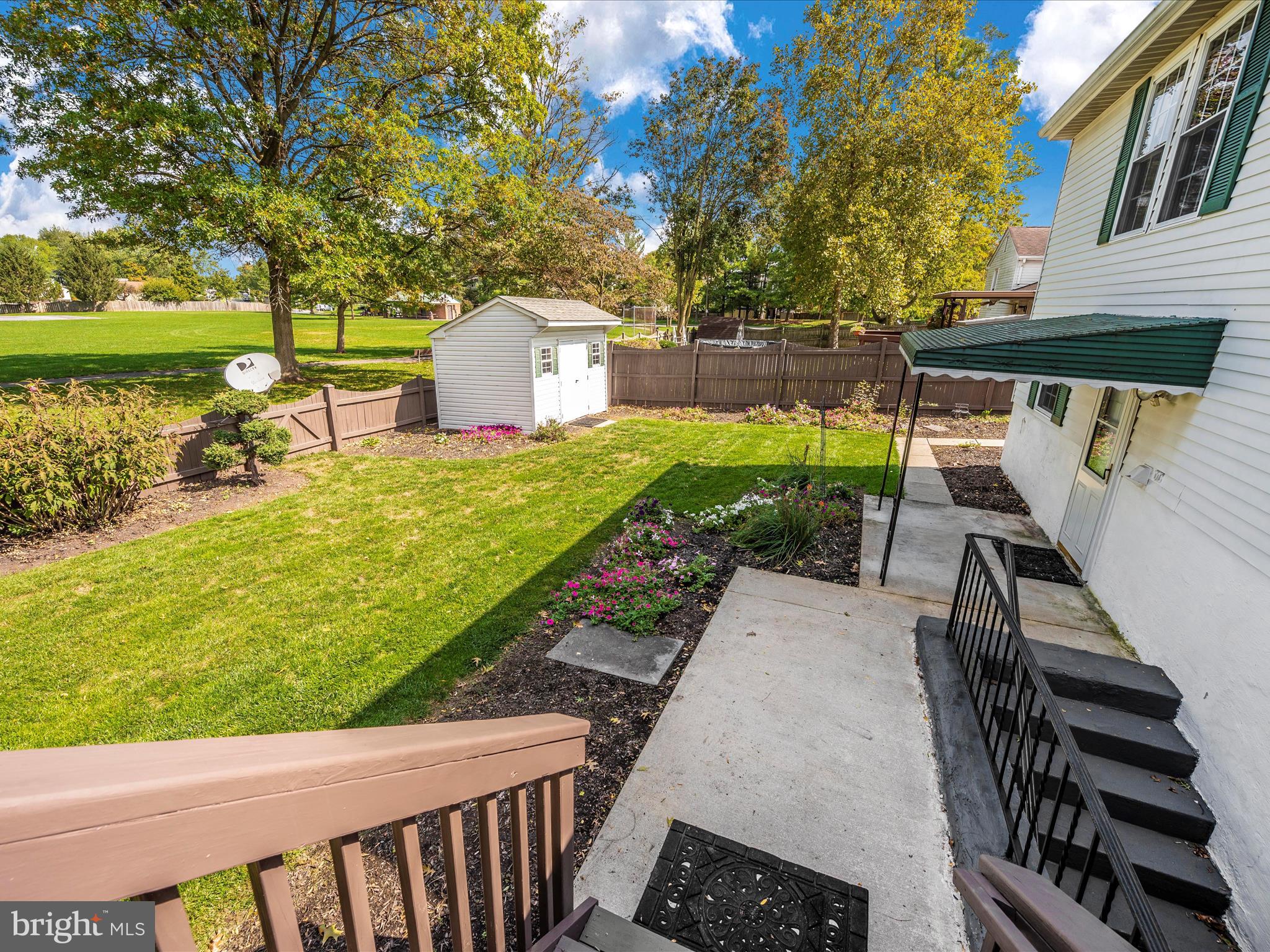 HILLCREST ORCHARDS - Residential