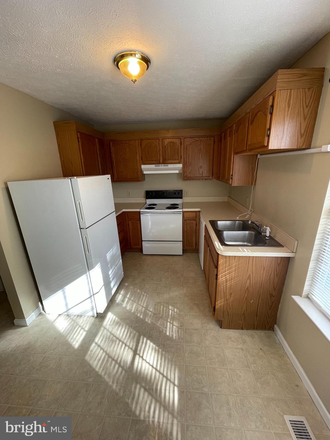 BACK CREEK - Residential Lease