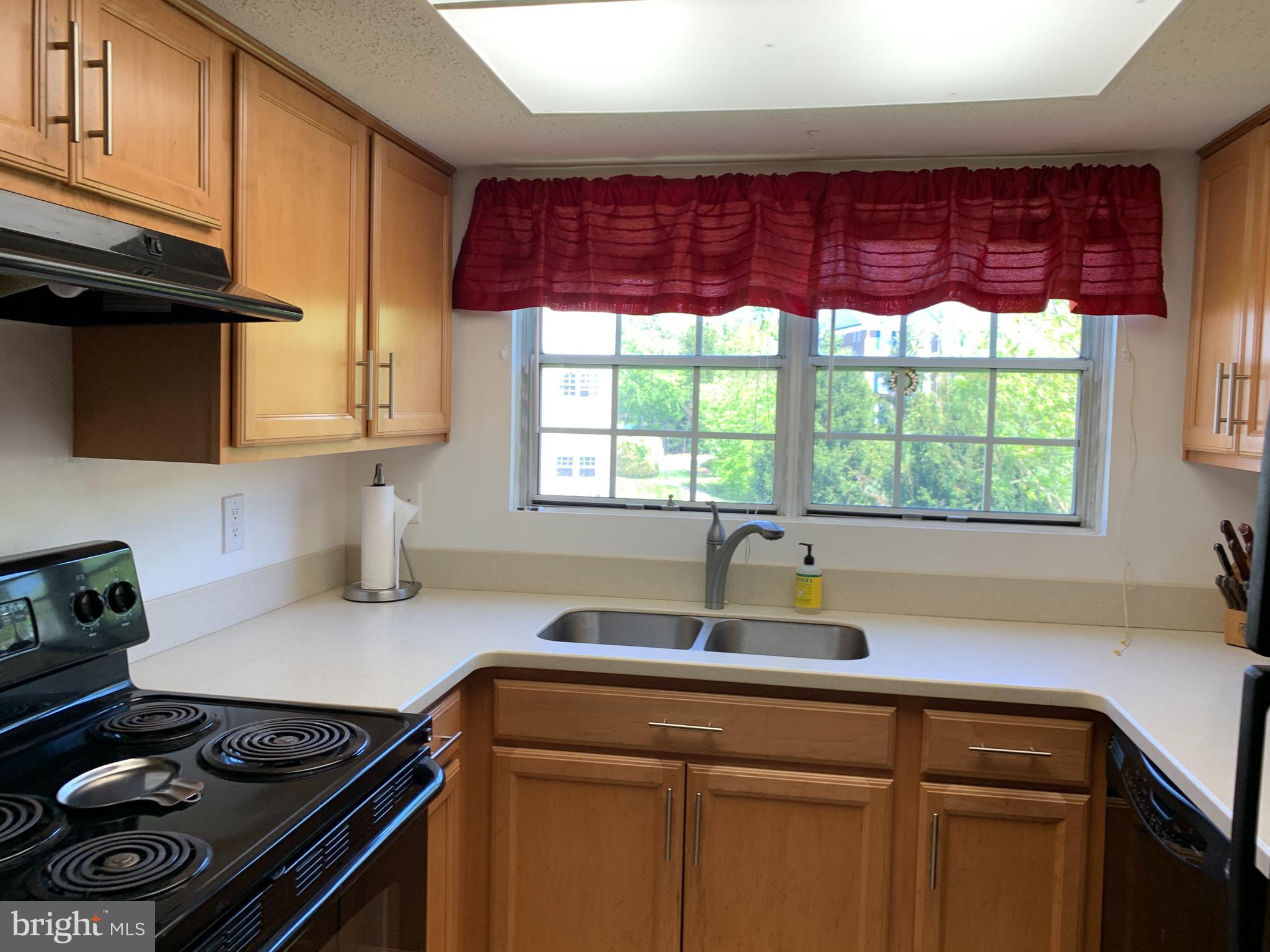 FOX CHAPEL AT TUDOR KNOLLS - Residential Lease