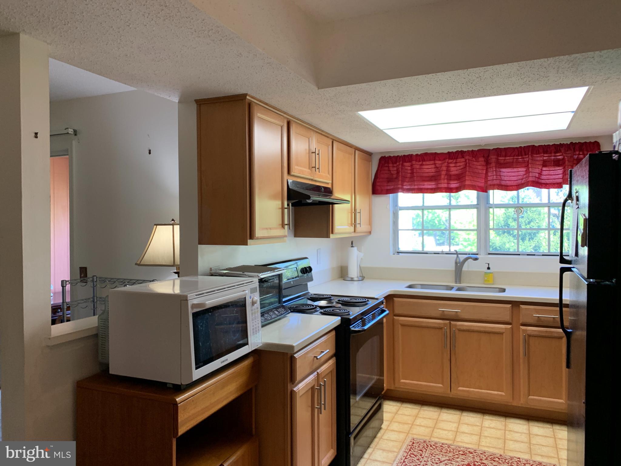 FOX CHAPEL AT TUDOR KNOLLS - Residential Lease