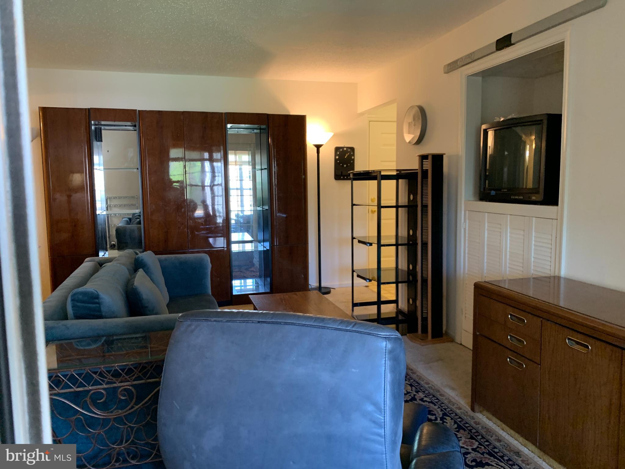 FOX CHAPEL AT TUDOR KNOLLS - Residential Lease