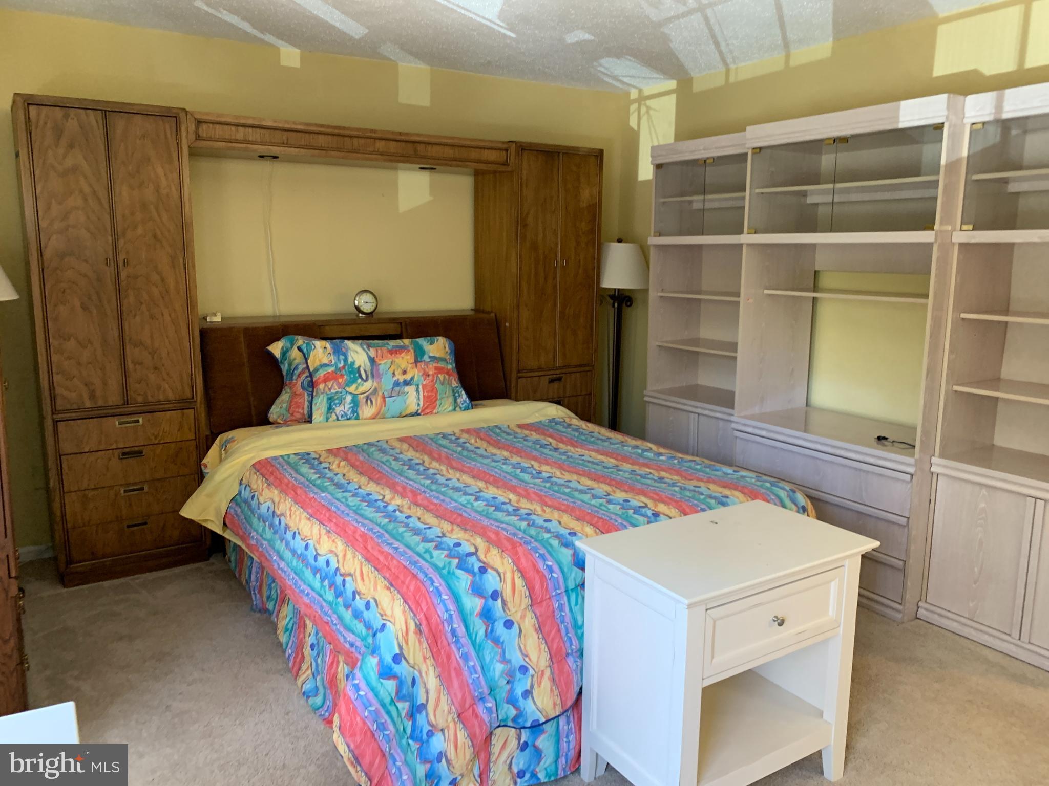 FOX CHAPEL AT TUDOR KNOLLS - Residential Lease