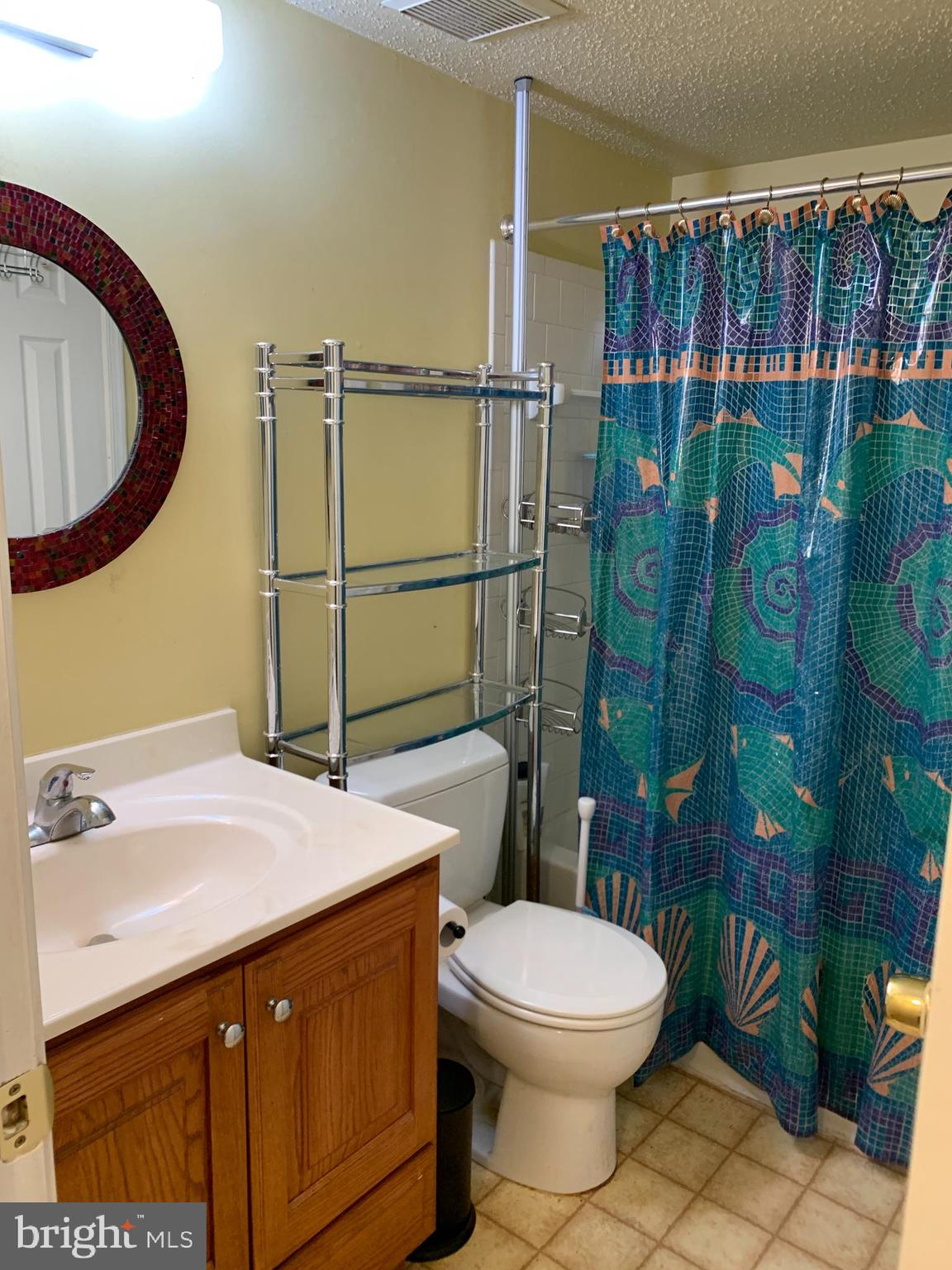 FOX CHAPEL AT TUDOR KNOLLS - Residential Lease