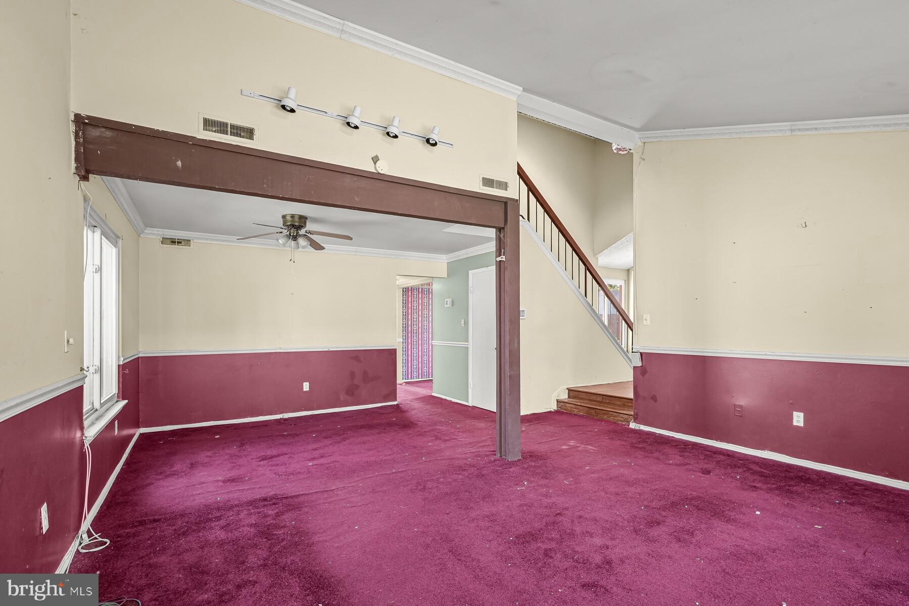 RAMBLING HILLS - Residential