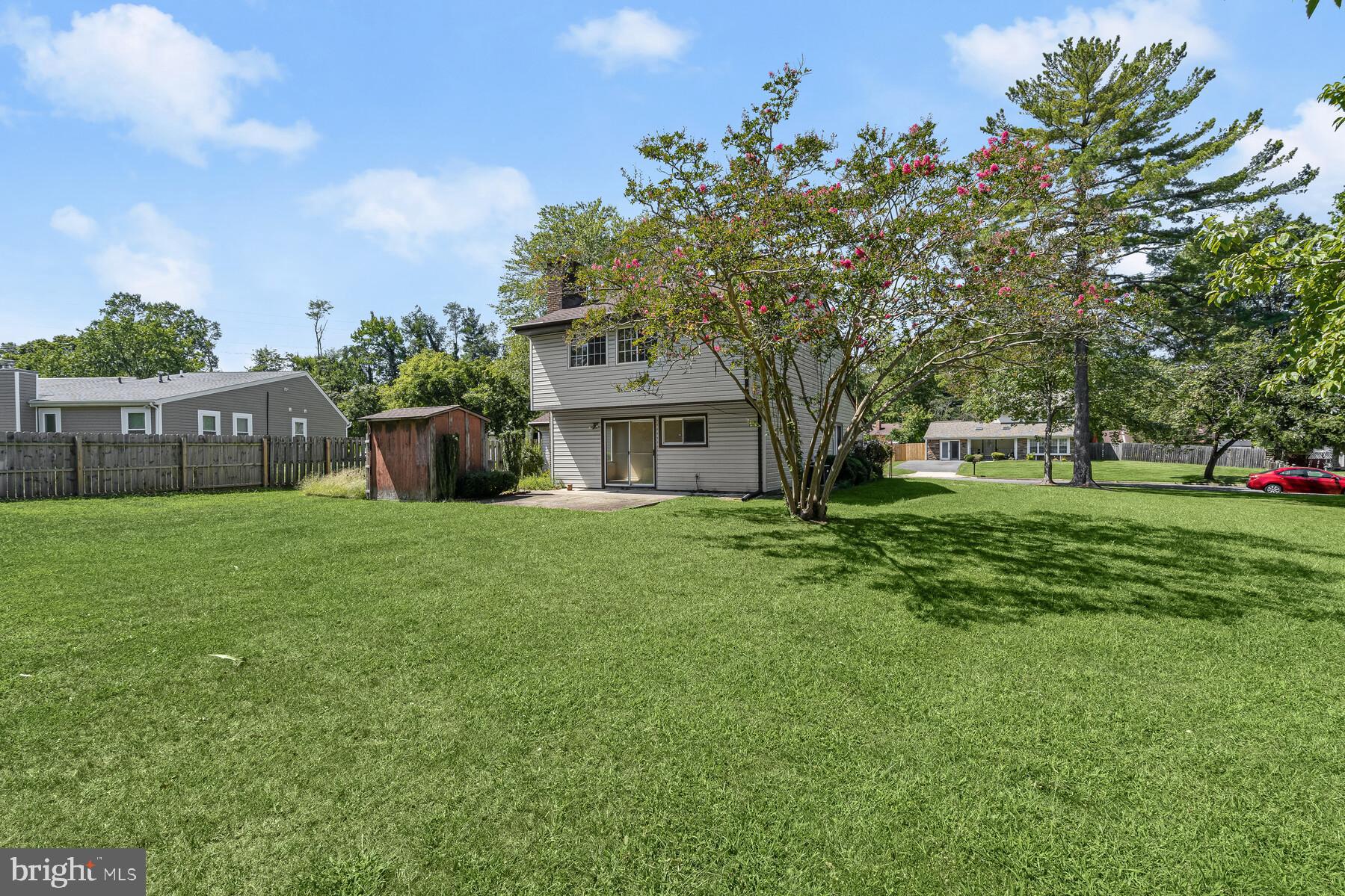 RAMBLING HILLS - Residential