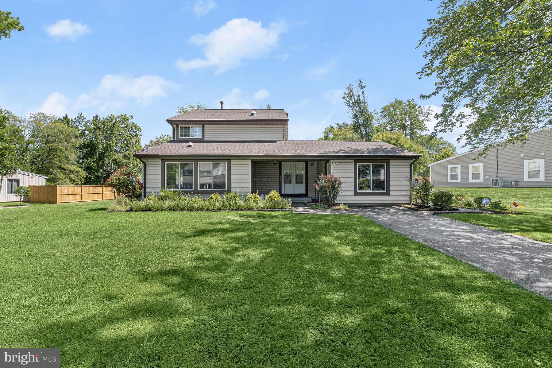 RAMBLING HILLS - Residential