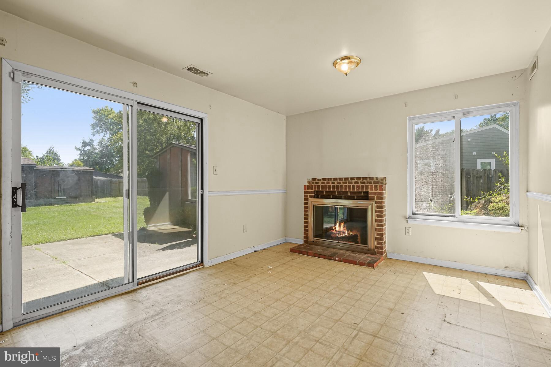 RAMBLING HILLS - Residential