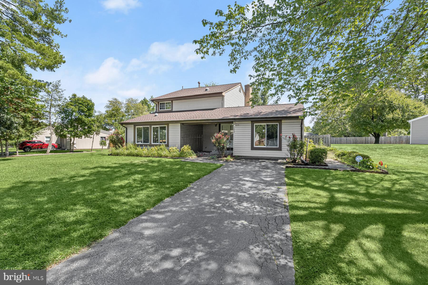 RAMBLING HILLS - Residential