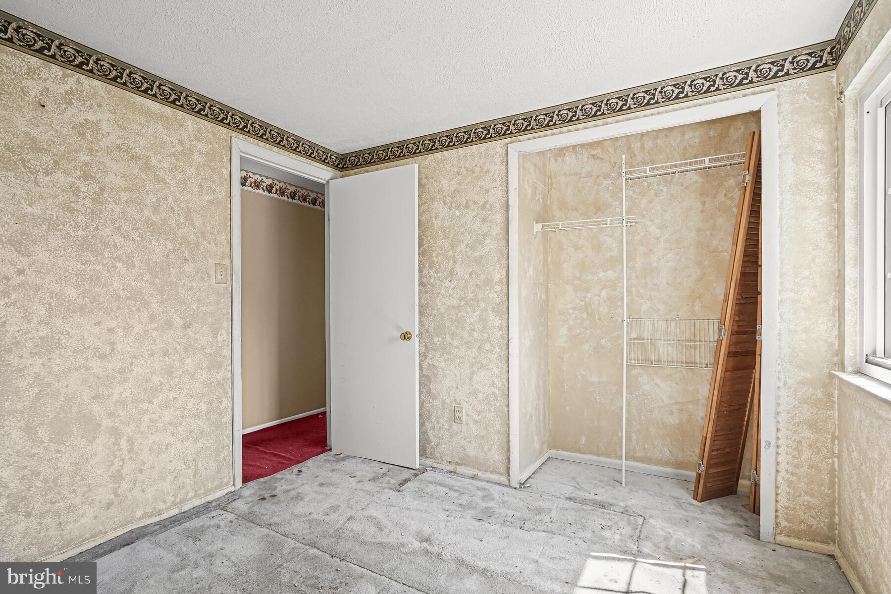 RAMBLING HILLS - Residential