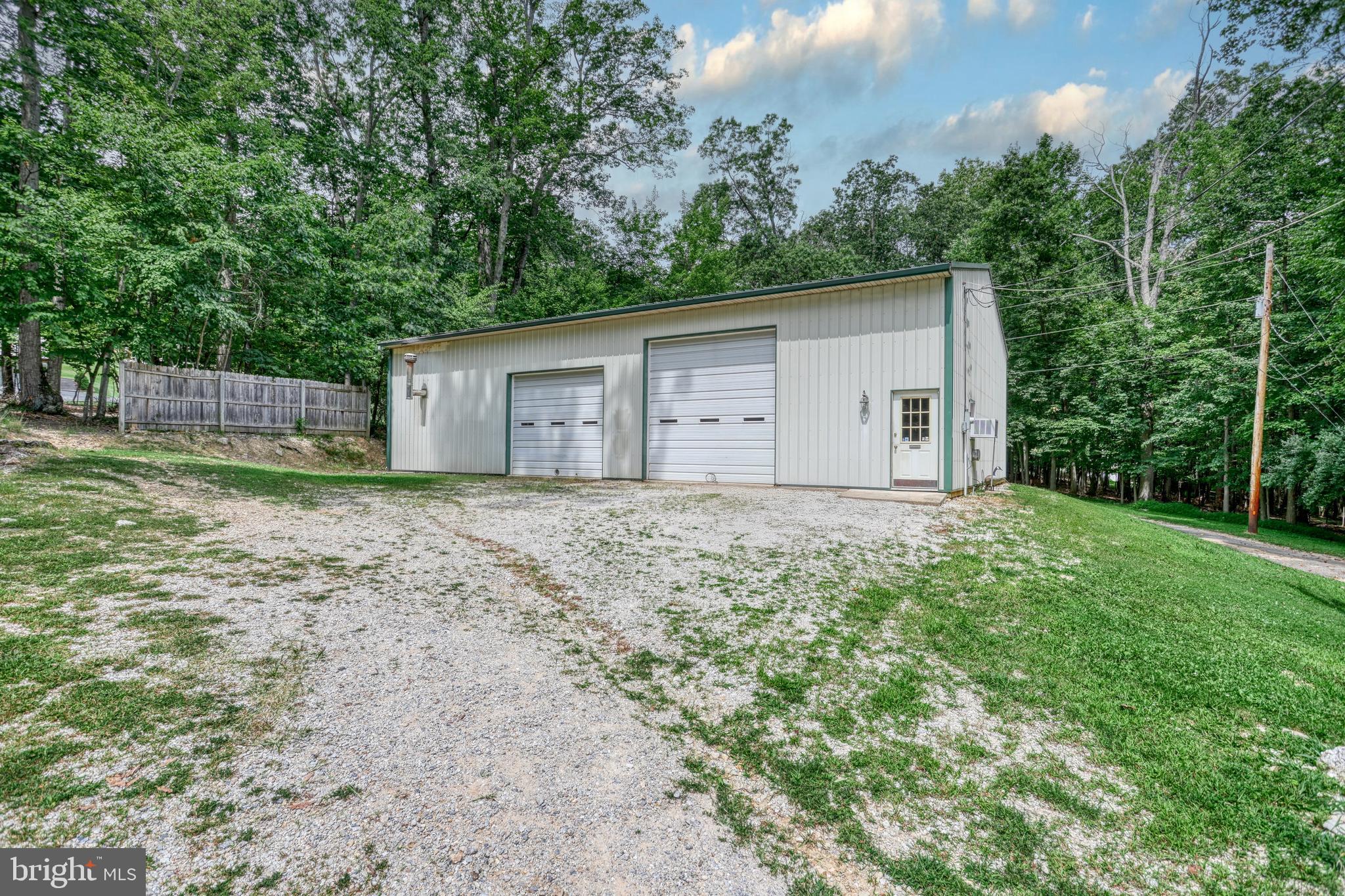 PIGEON HILLS - Residential