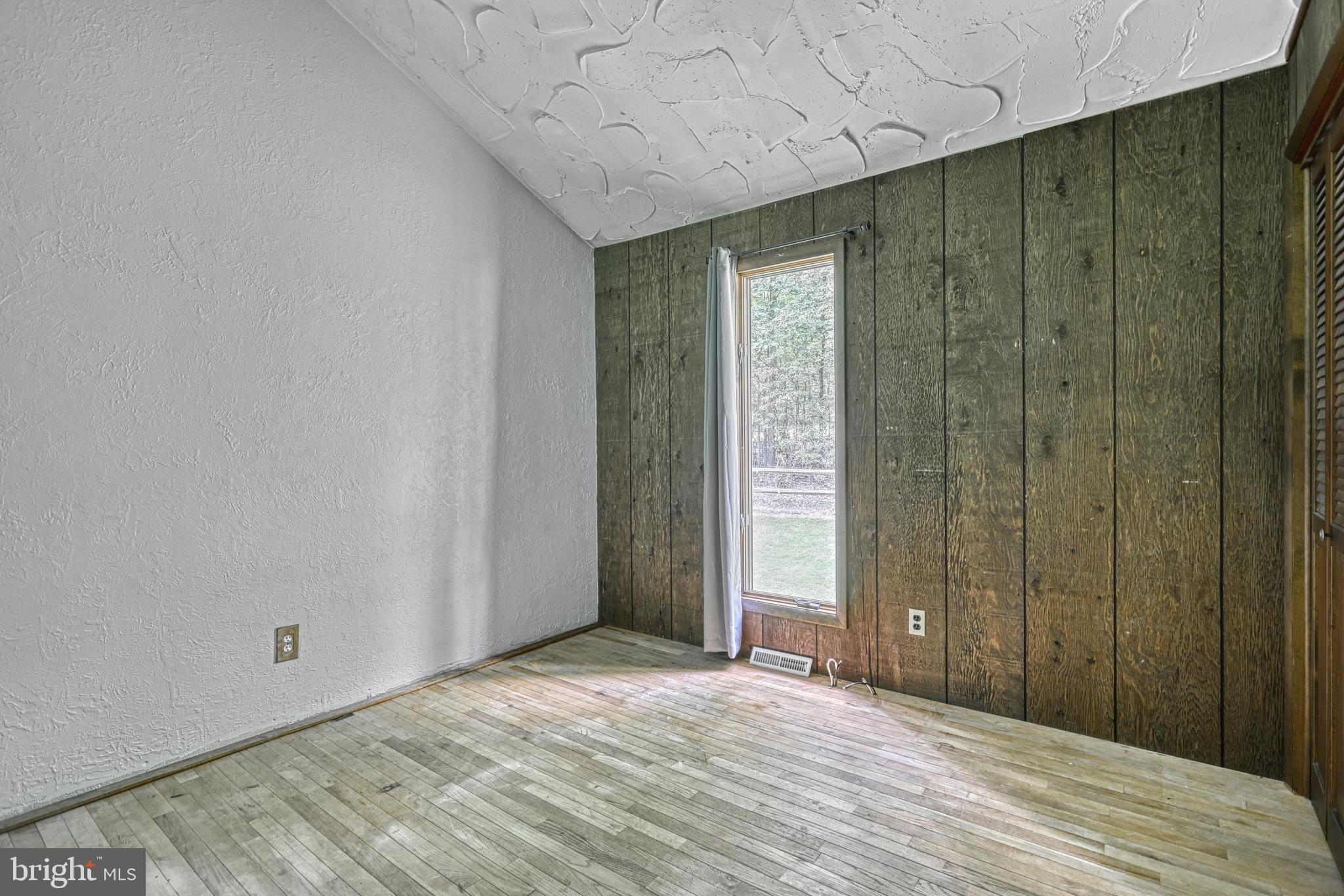 PIGEON HILLS - Residential