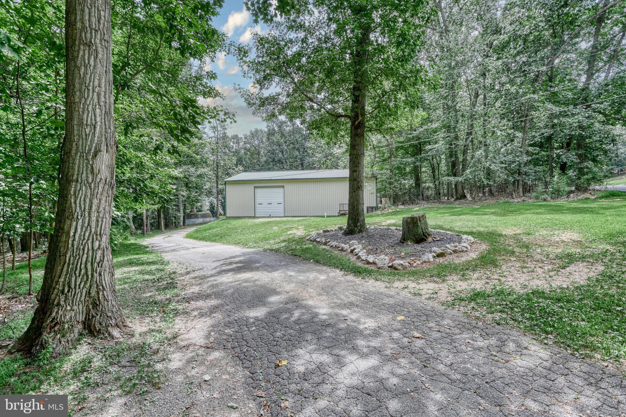 PIGEON HILLS - Residential