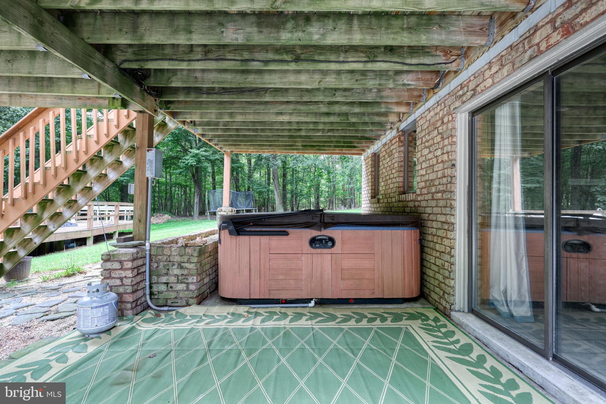 PIGEON HILLS - Residential