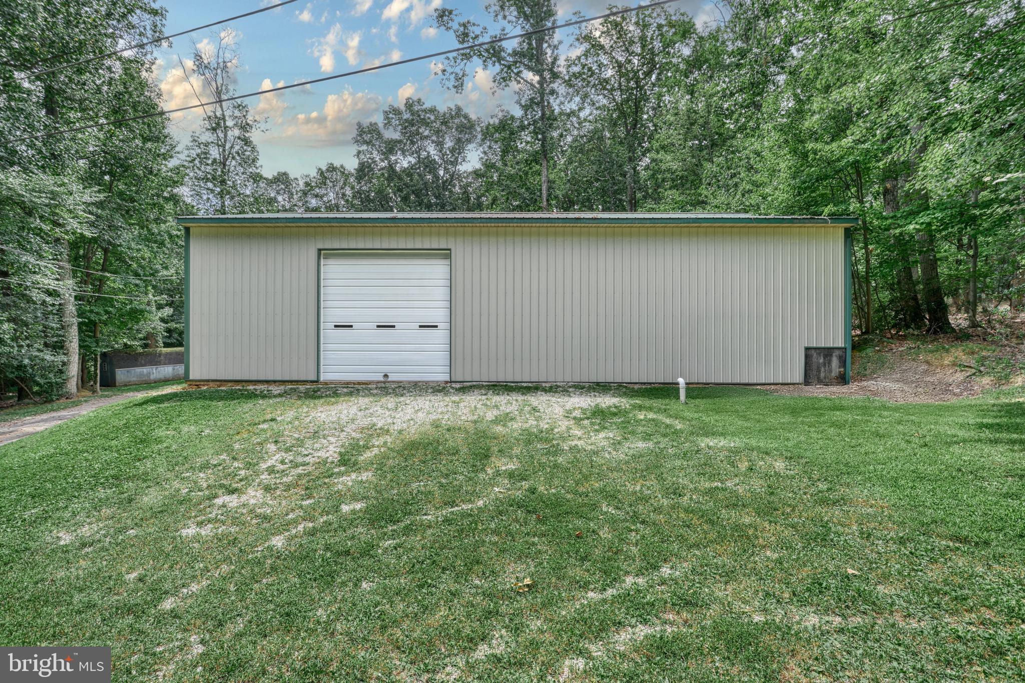 PIGEON HILLS - Residential