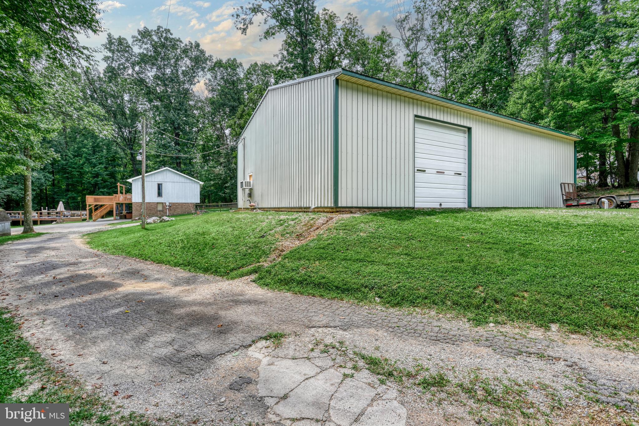 PIGEON HILLS - Residential