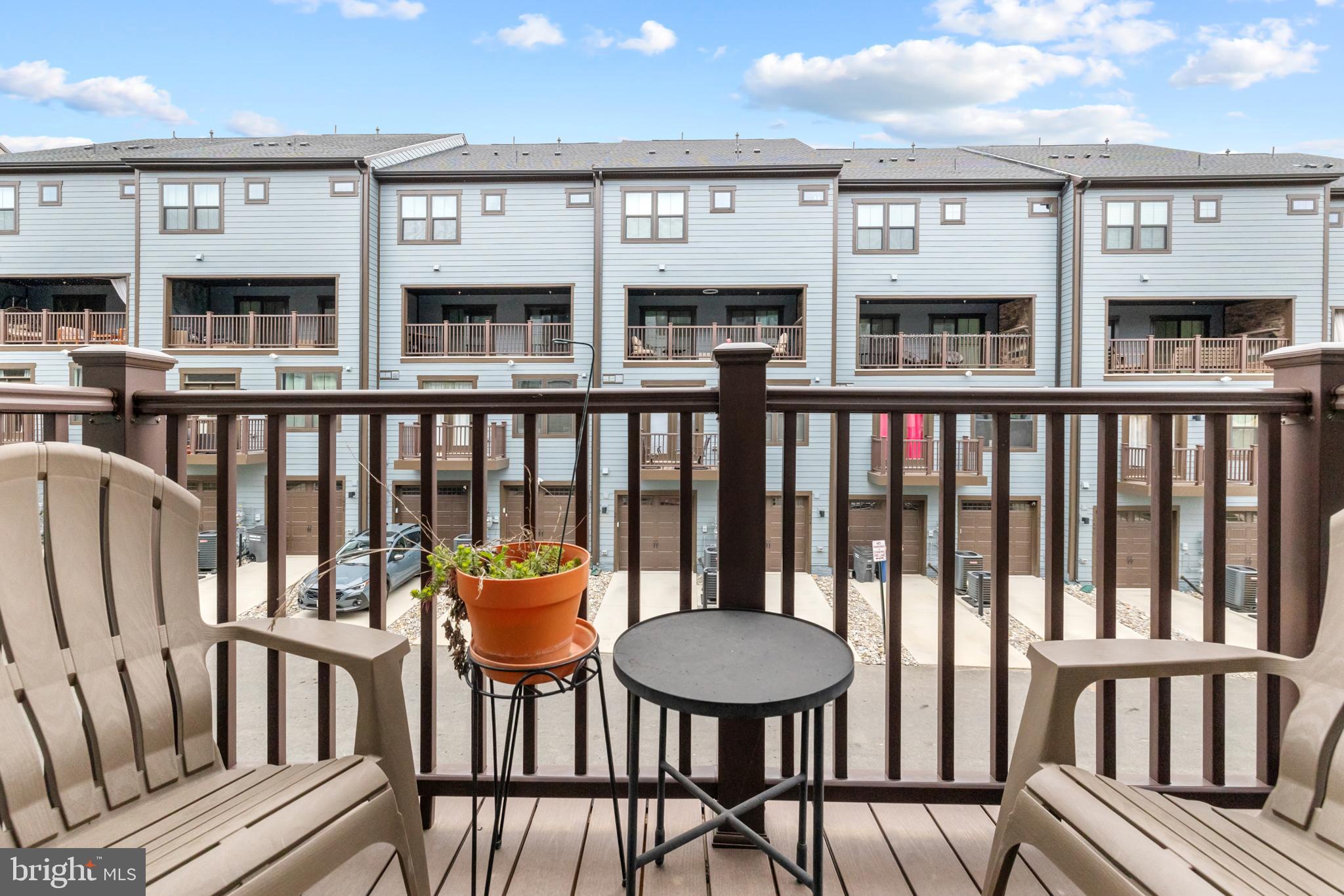 POTOMAC SHORES - Residential