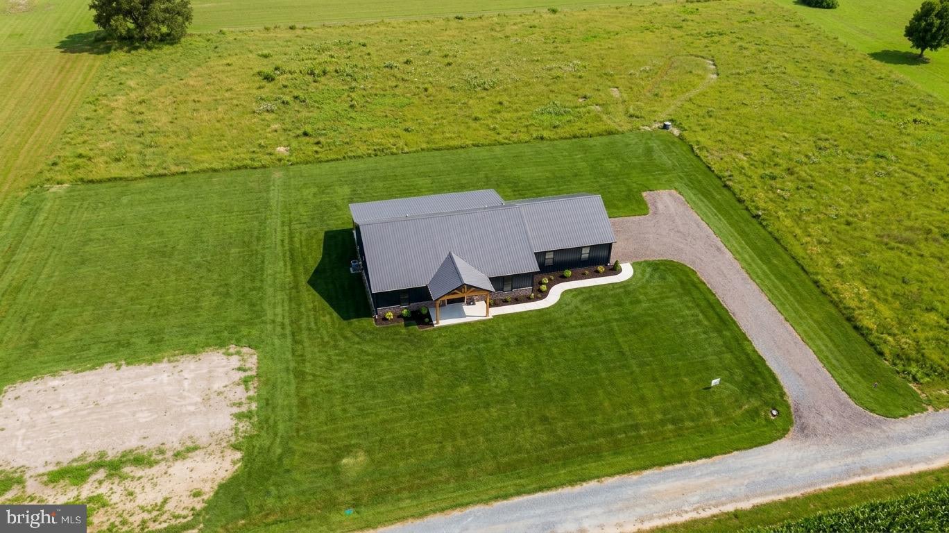 8147 CHAMPION LANE